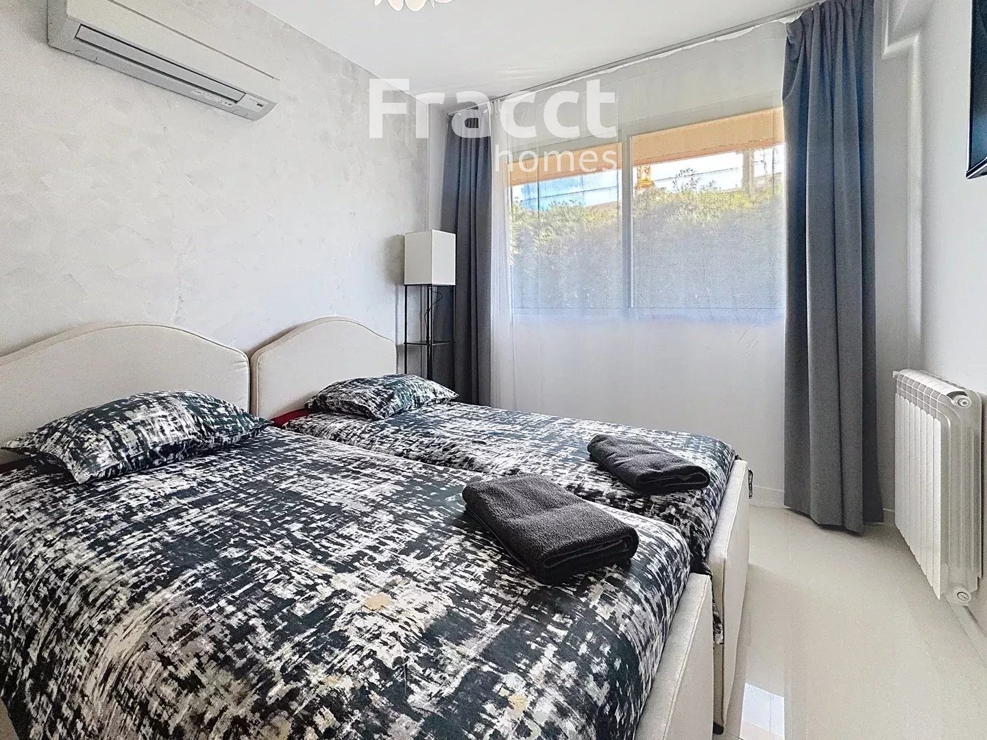 Apartment in Menton, Alpes-Maritimes, France – 86480318