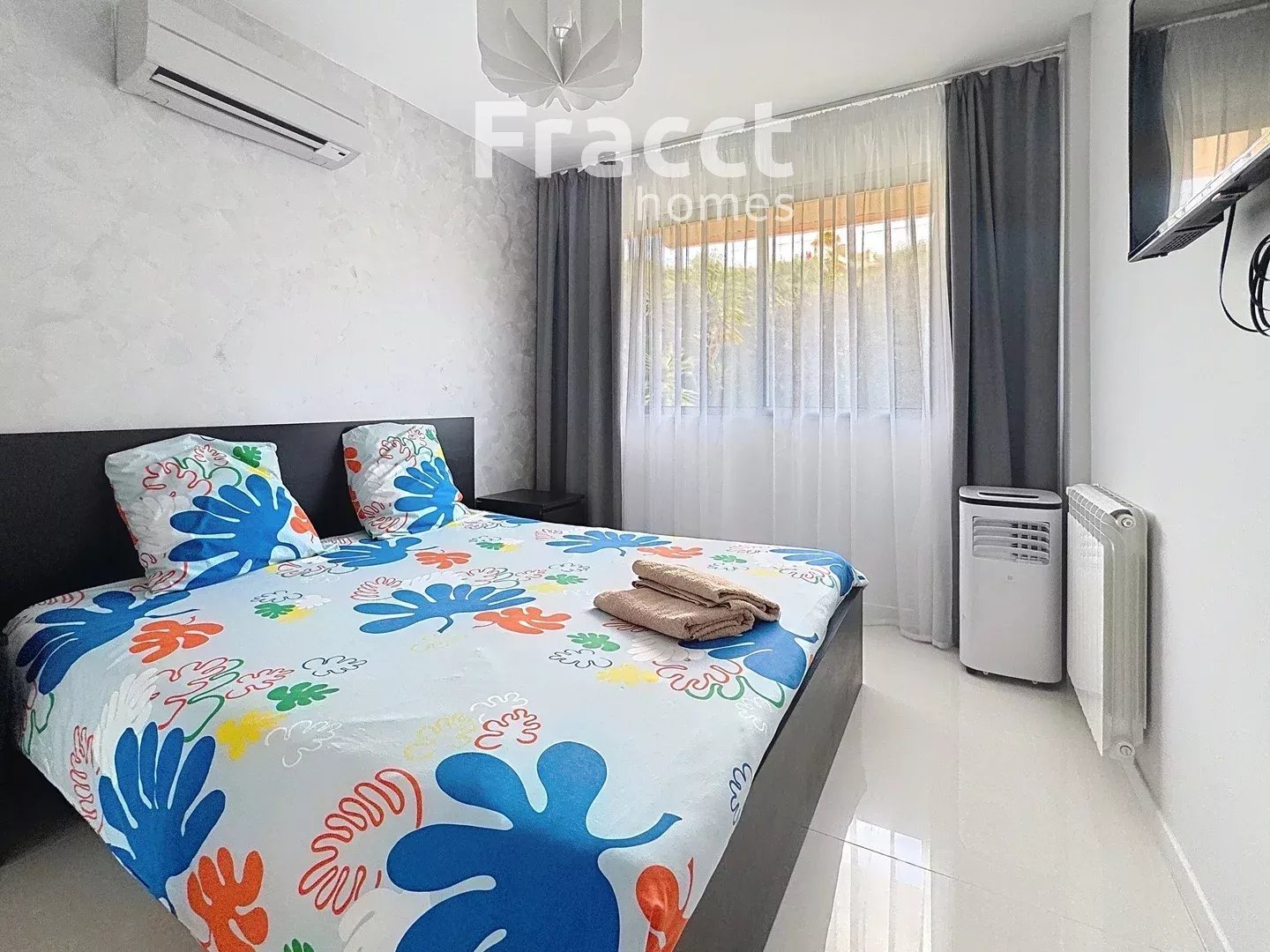 Apartment in Menton, Alpes-Maritimes, France – 86480318