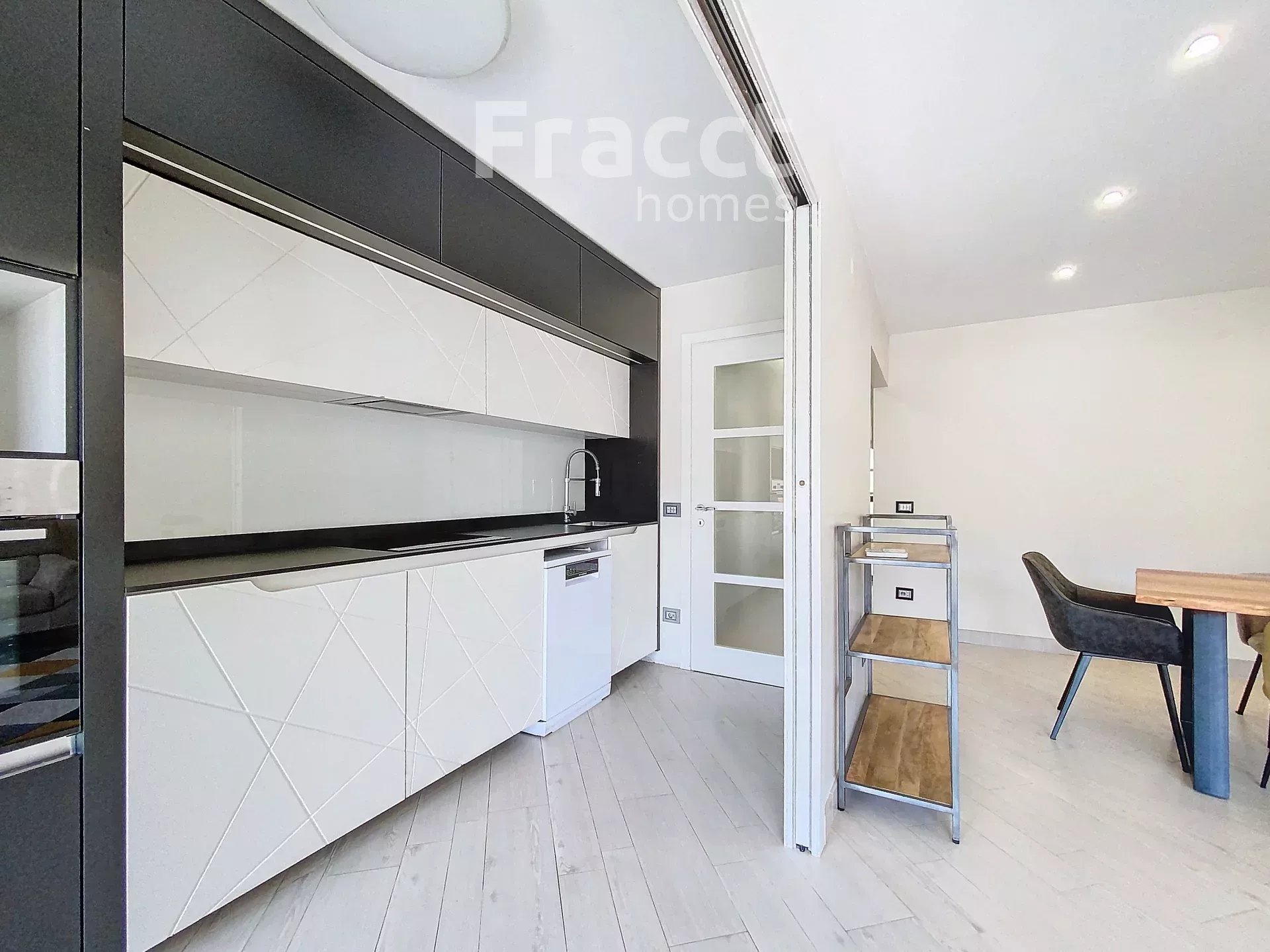 2 bedroom Apartment in Roquebrune-Cap-Martin, Alpes-Maritimes, France – 86443529