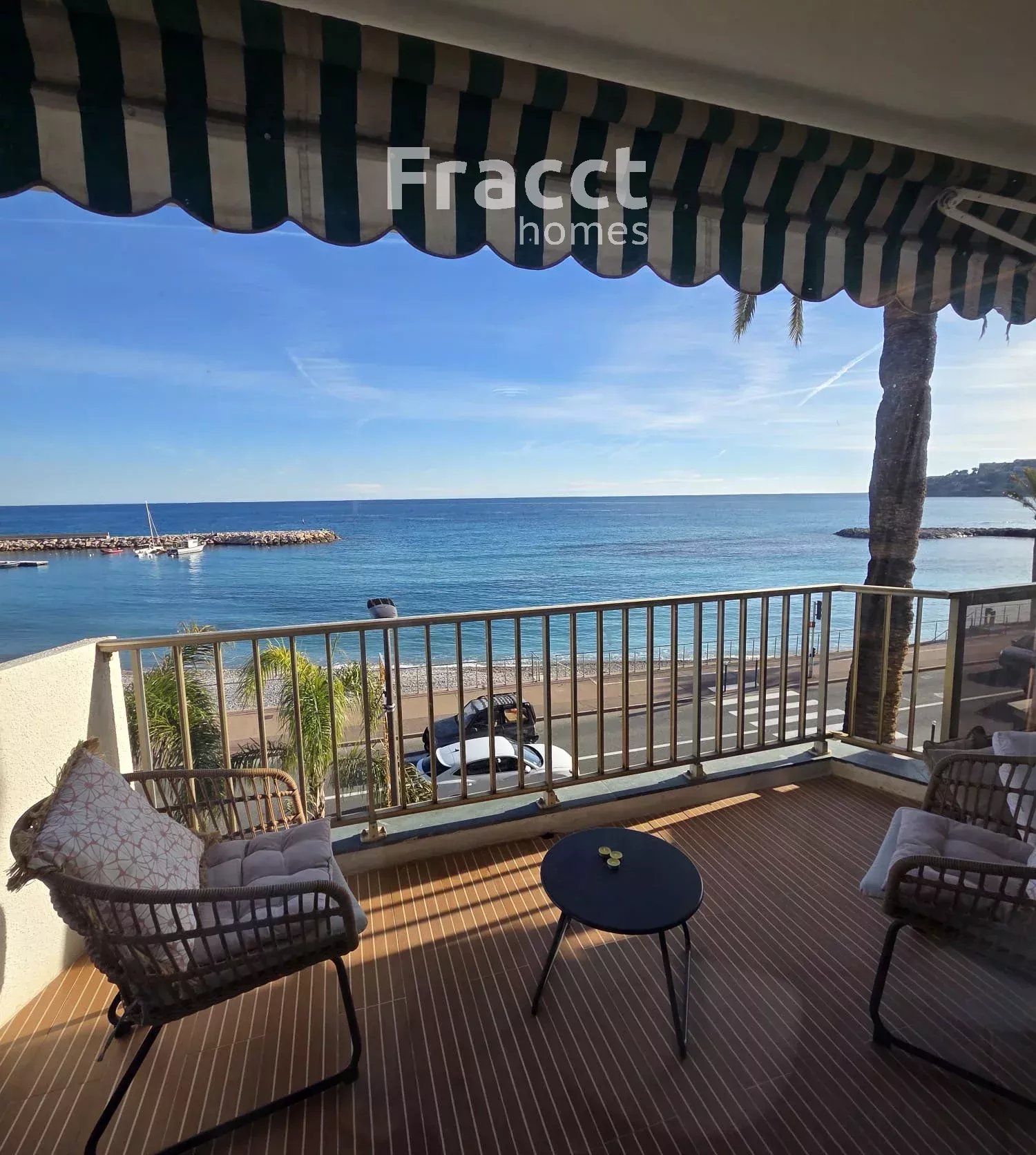 Apartment in Roquebrune-Cap-Martin, Alpes-Maritimes, France – 86370796