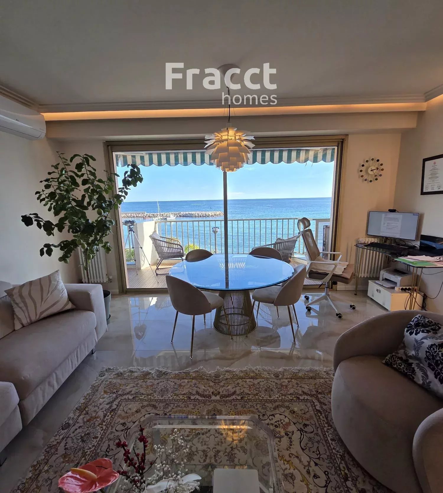 Apartment in Roquebrune-Cap-Martin, Alpes-Maritimes, France – 86370796