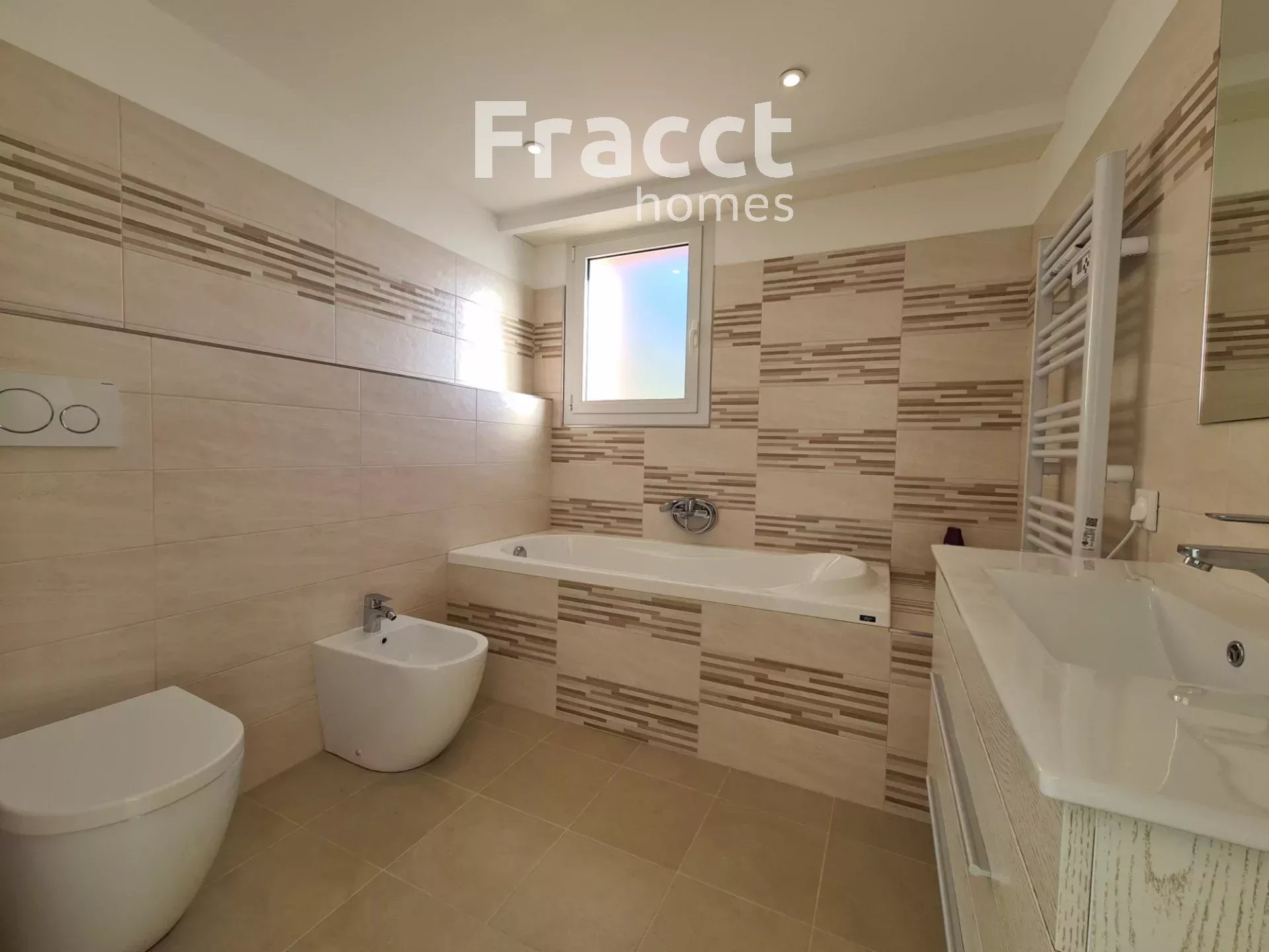 Apartment in Menton, Alpes-Maritimes, France – 86462046