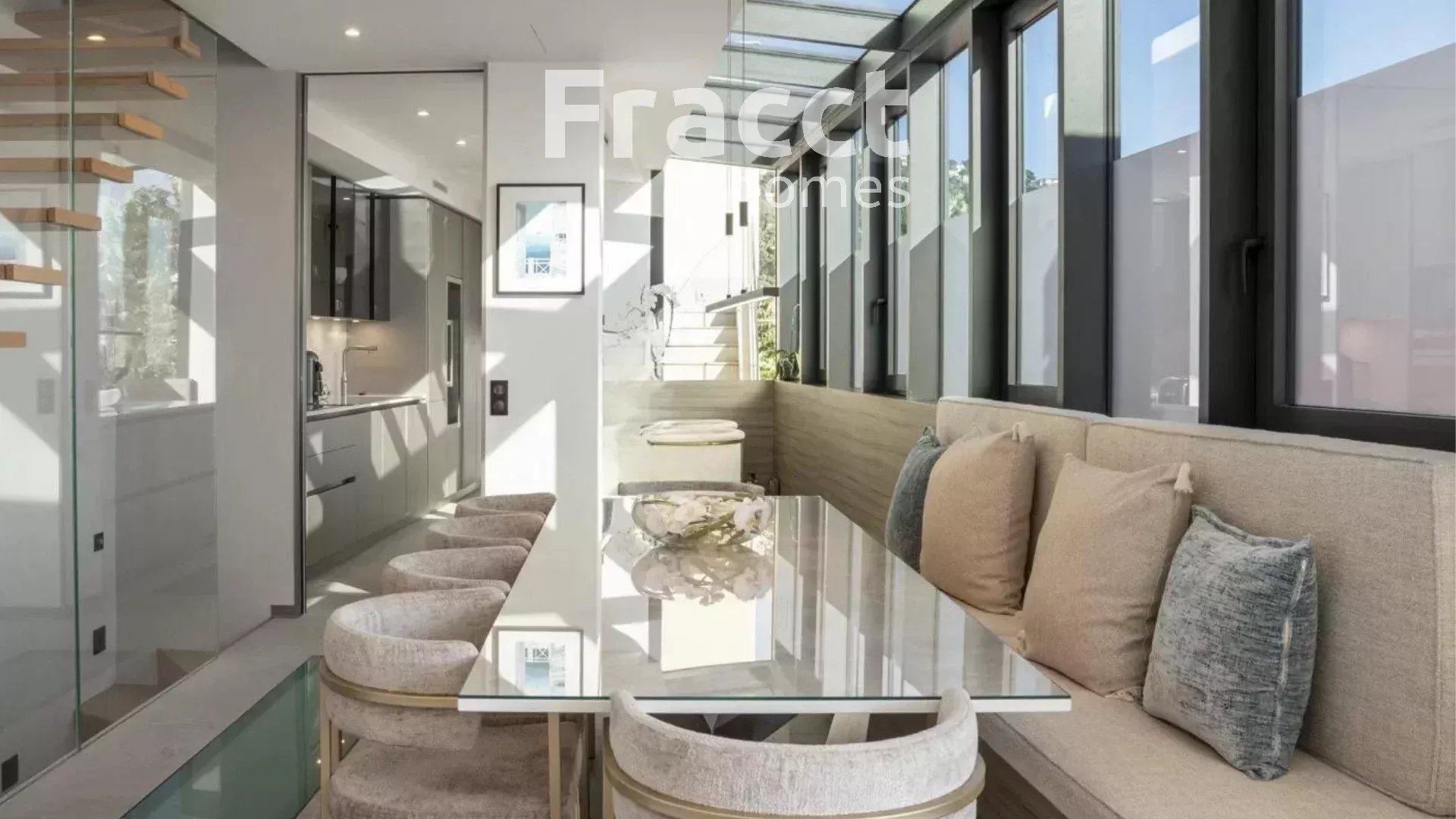 4 bedroom Villa in Roquebrune-Cap-Martin, Alpes-Maritimes, France – 86732730