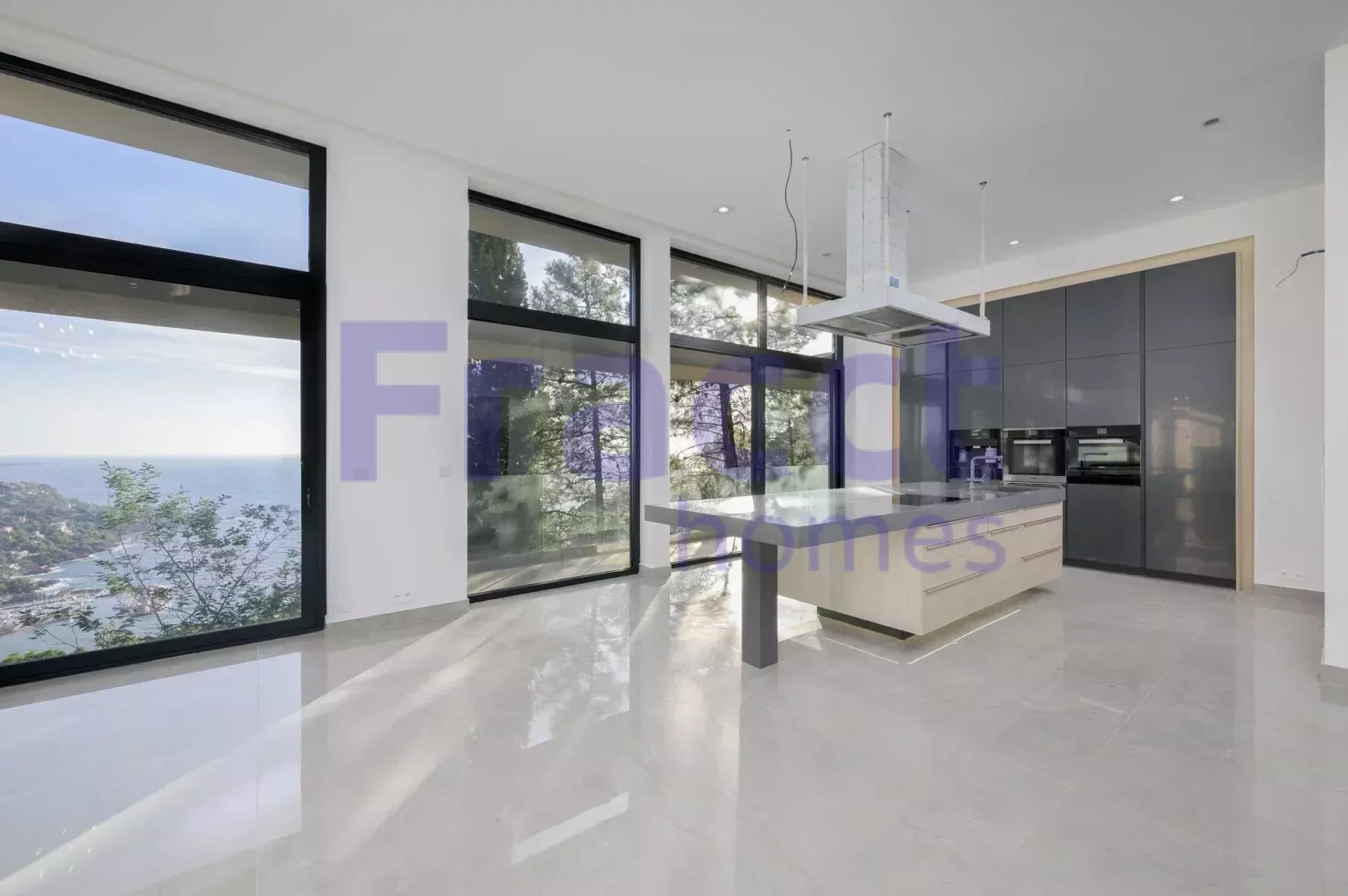 Villa in Théoule-sur-Mer, Alpes-Maritimes, France – 86398473