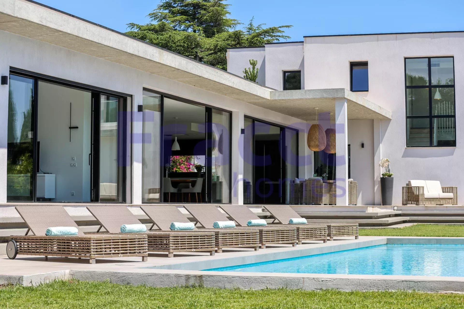 Villa in Biot, Alpes-Maritimes, France – 86398576