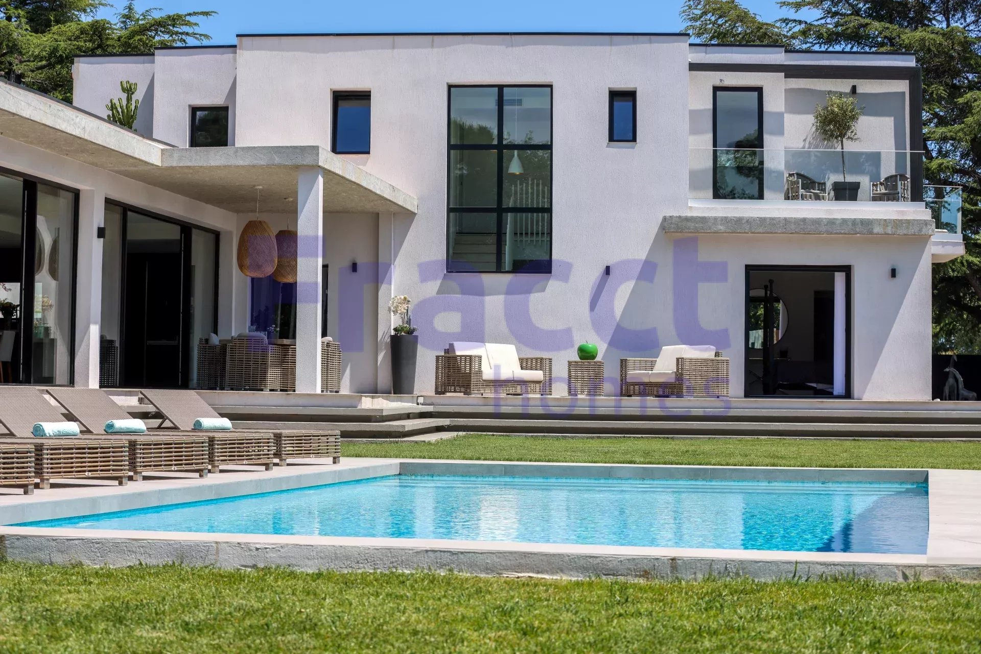 Villa in Biot, Alpes-Maritimes, France – 86398576