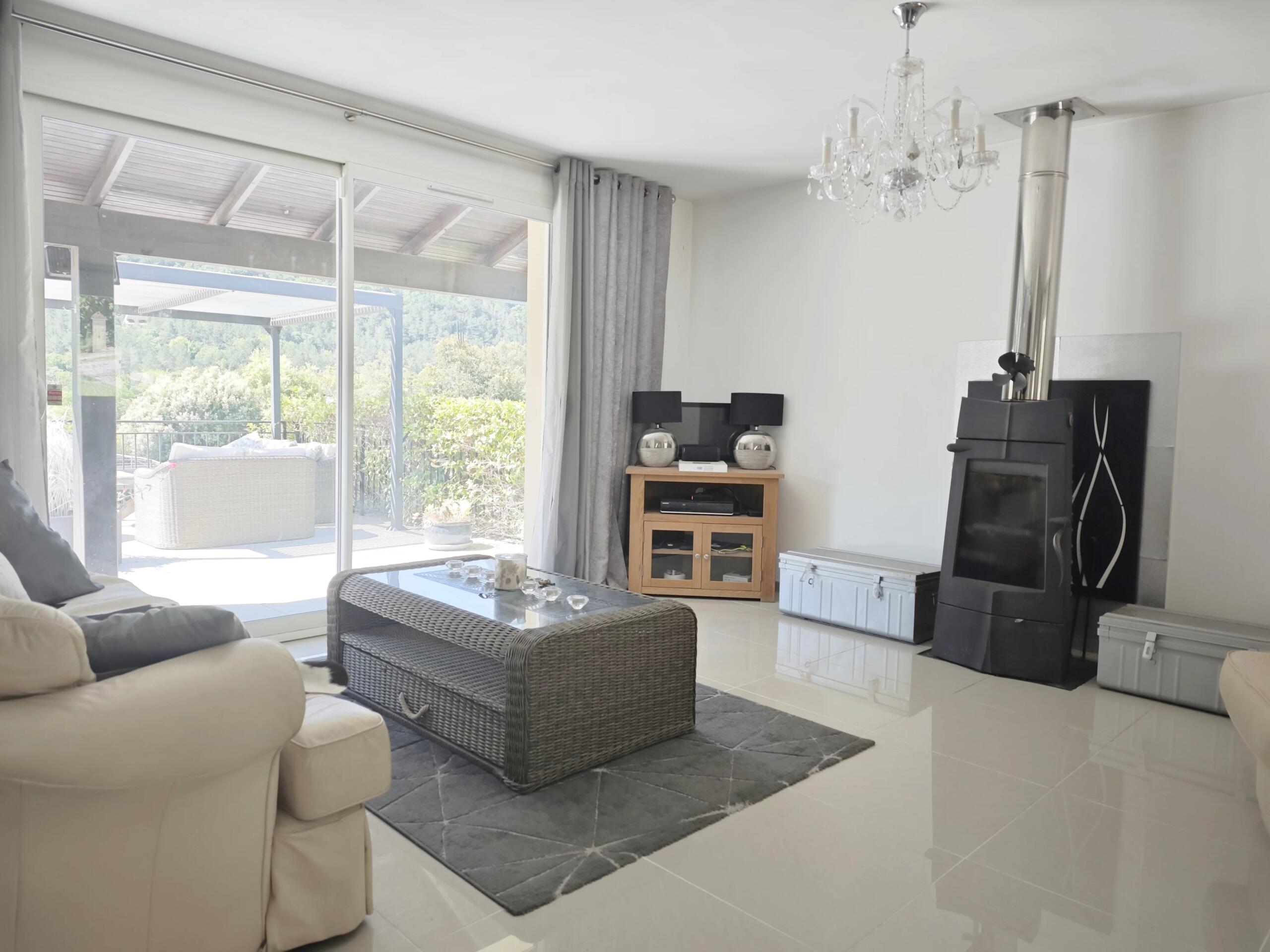 Beautifully Renovated Villa with Pool and Stunning Views, Languedoc-Roussillon – France – BVI85856