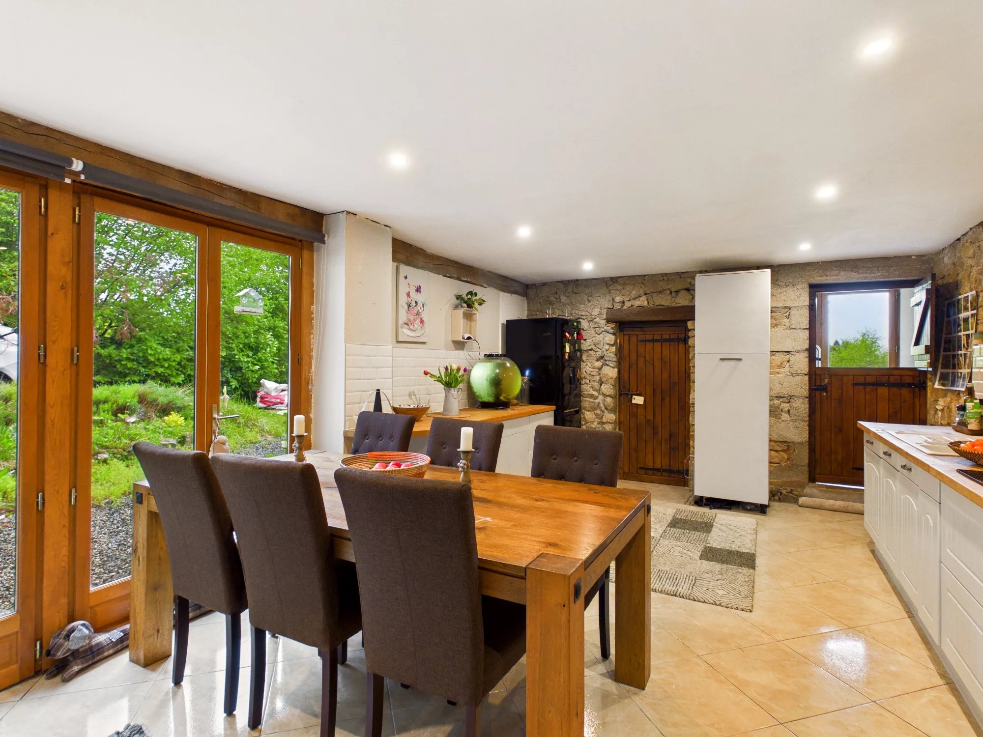 Charming Stone House with 6,000m² of Land – walking distance to market town, Aquitaine – France – BVI85298