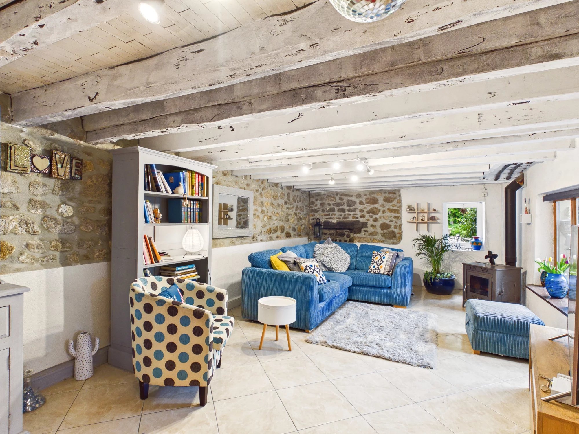 Charming Stone House with 6,000m² of Land – walking distance to market town, Aquitaine – France – BVI85298