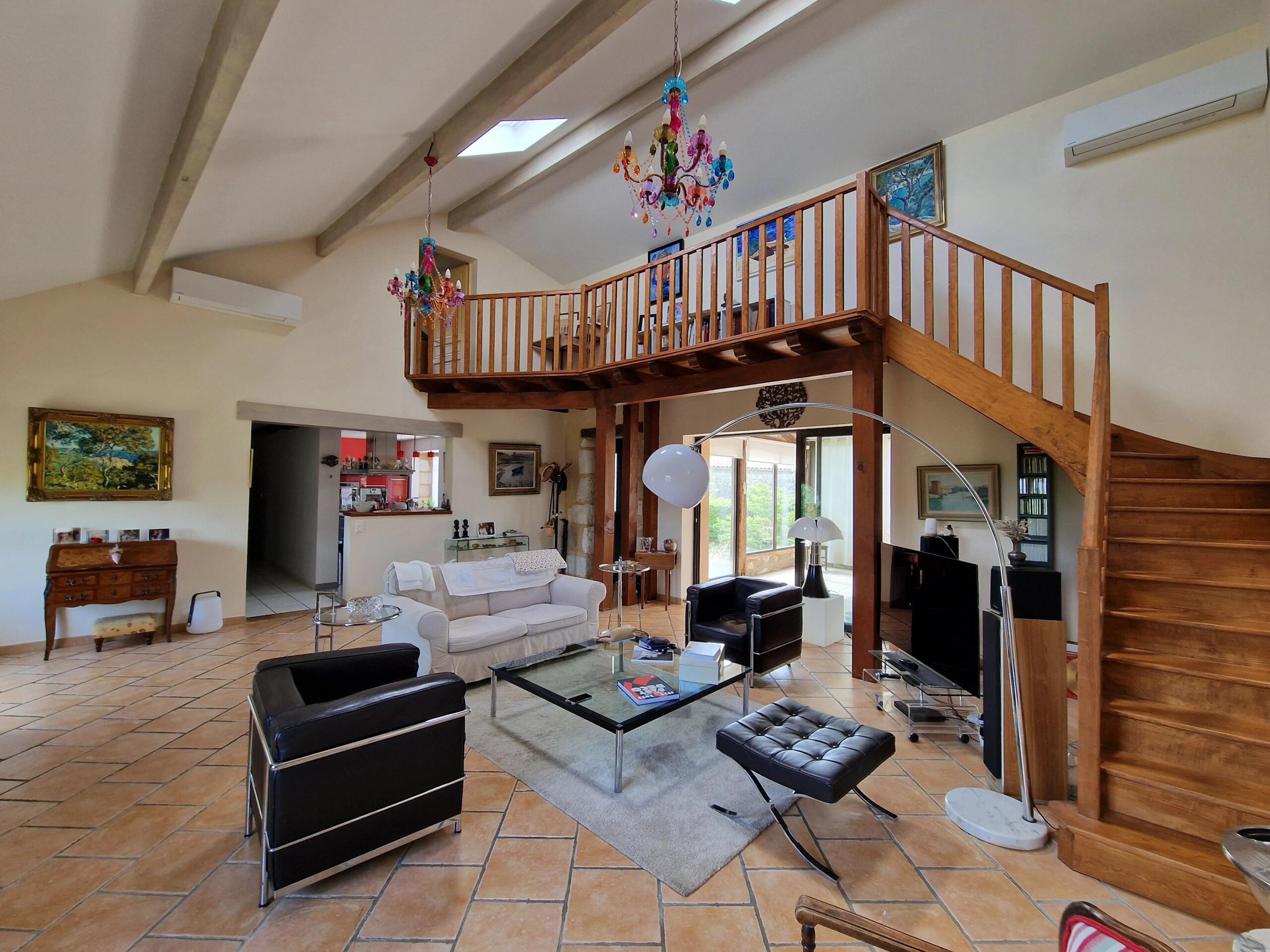4 bedroom character property near Bergerac, Aquitaine – France – BVI85955