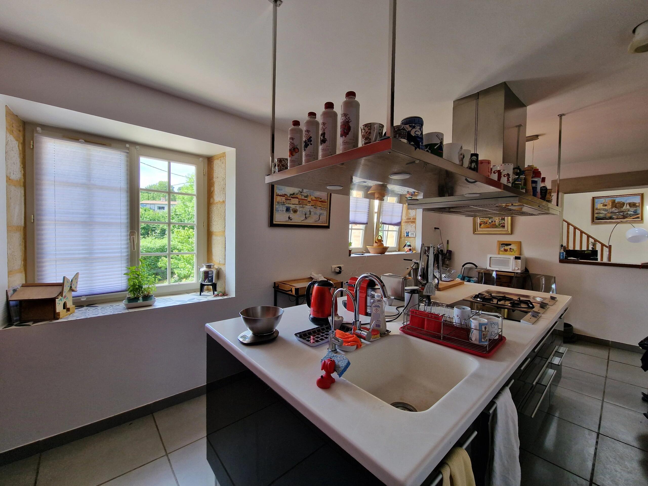 4 bedroom character property near Bergerac, Aquitaine – France – BVI85955