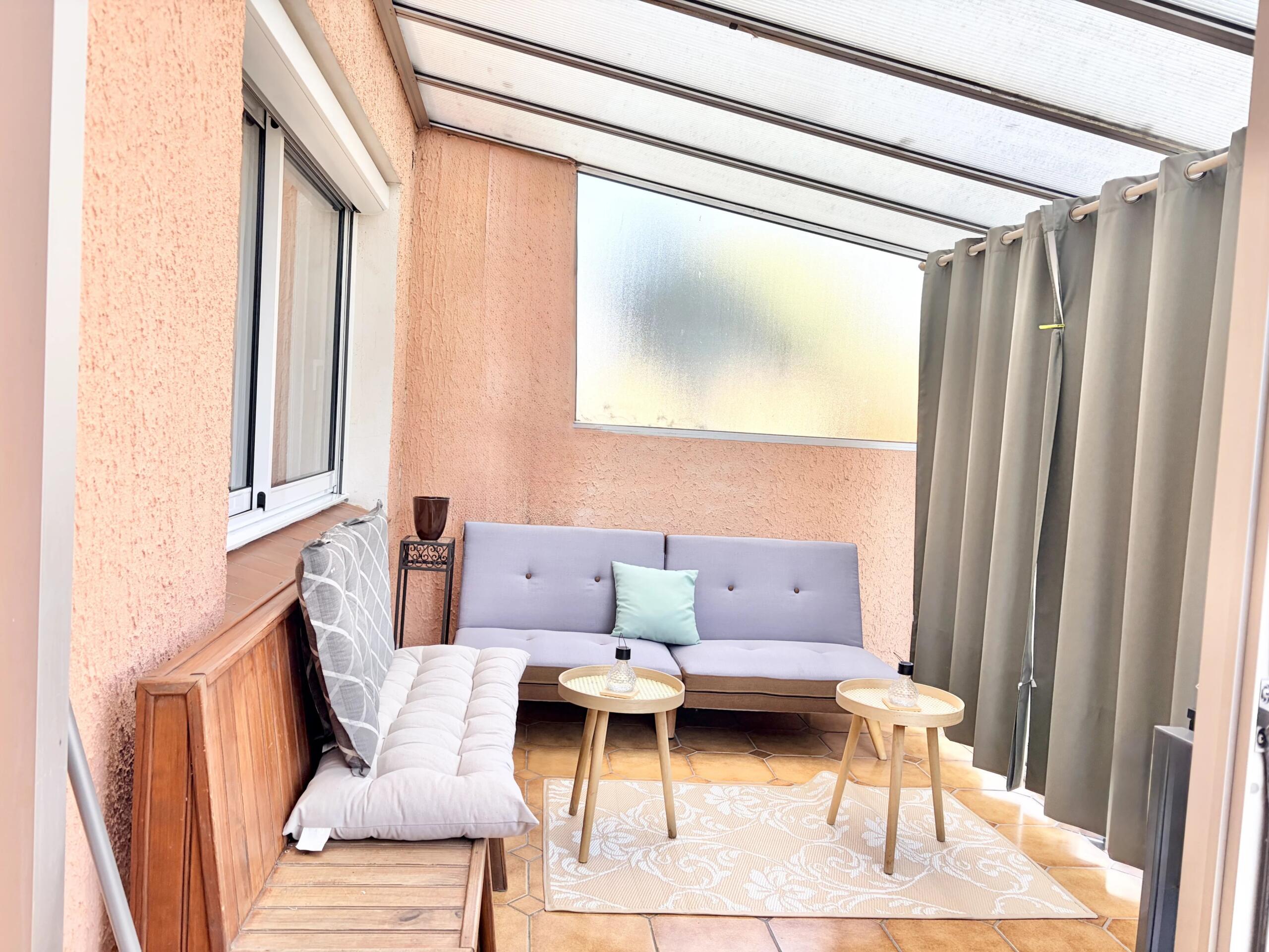 Priced to Sell – 3-Bedroom Town House with Patio Garden, Garage and Access to Carcassonne Centre, Languedoc-Roussillon – France – BVI86056