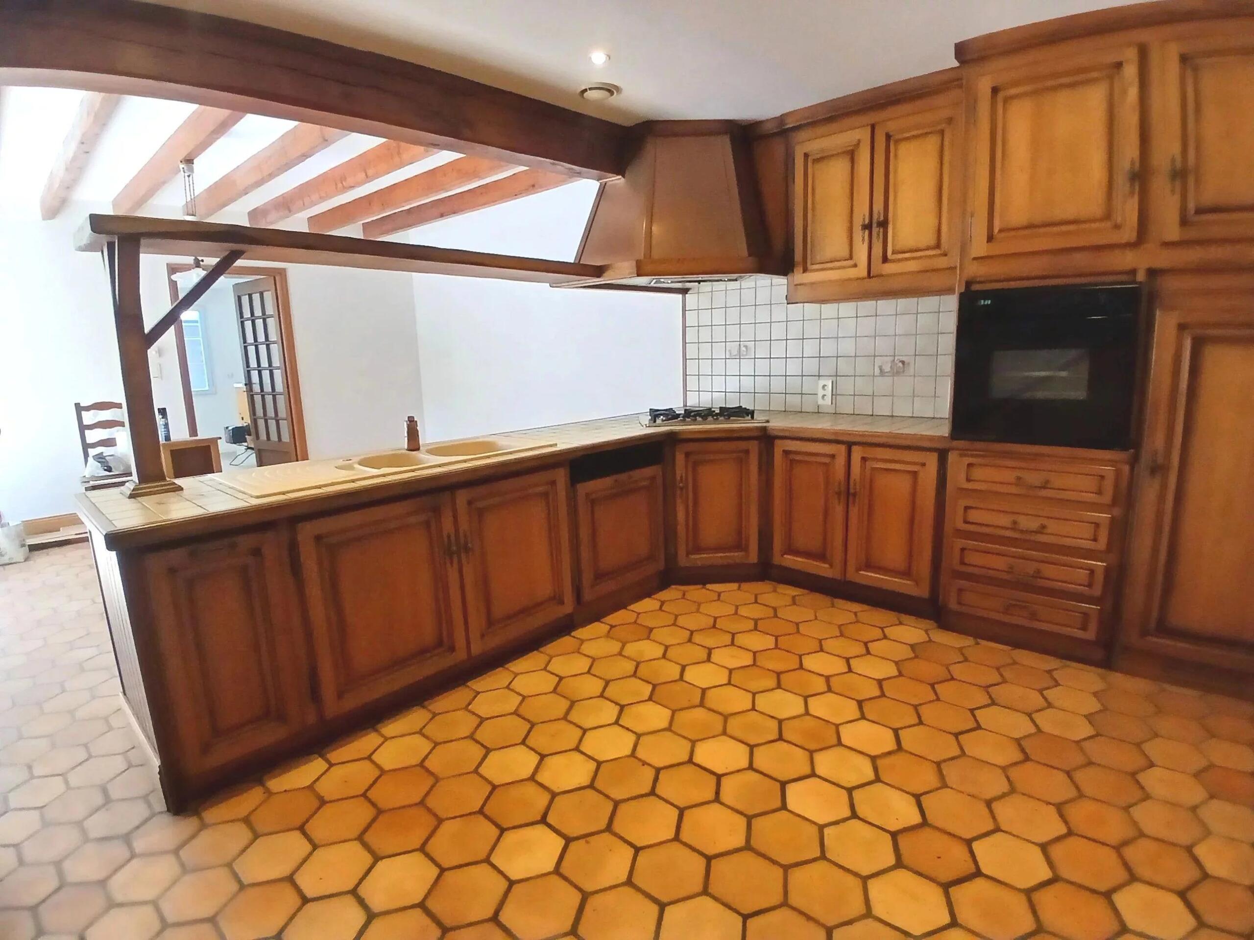 Pretty stone 5-bed village house with outbuilding, Poitou-Charentes – France – BVI84091