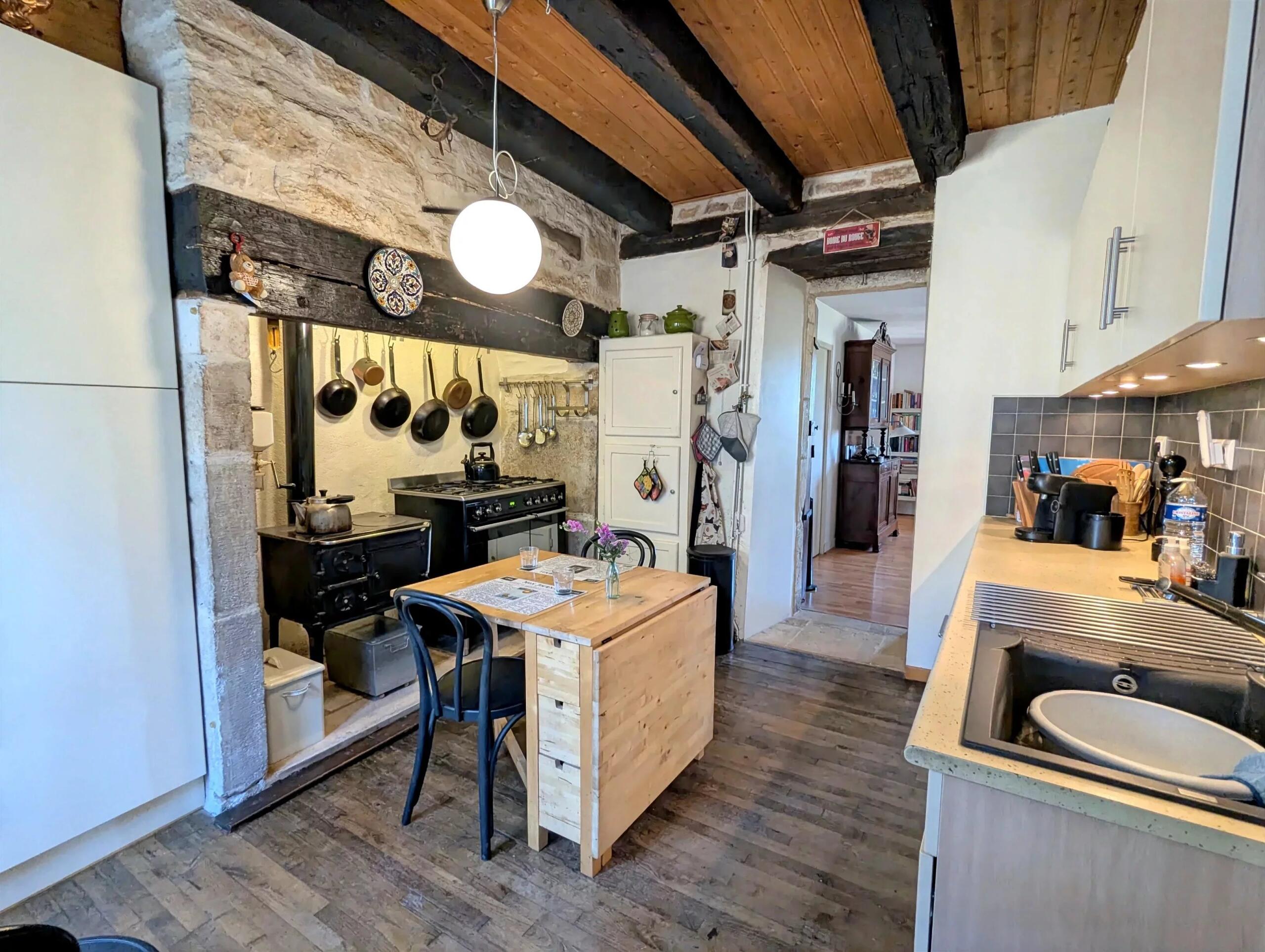 Charming Stone Village House with 3 Bedrooms, Garage, Cellar and Terraces in Gignac, Lot, Midi-Pyrénées – France – BVI86013