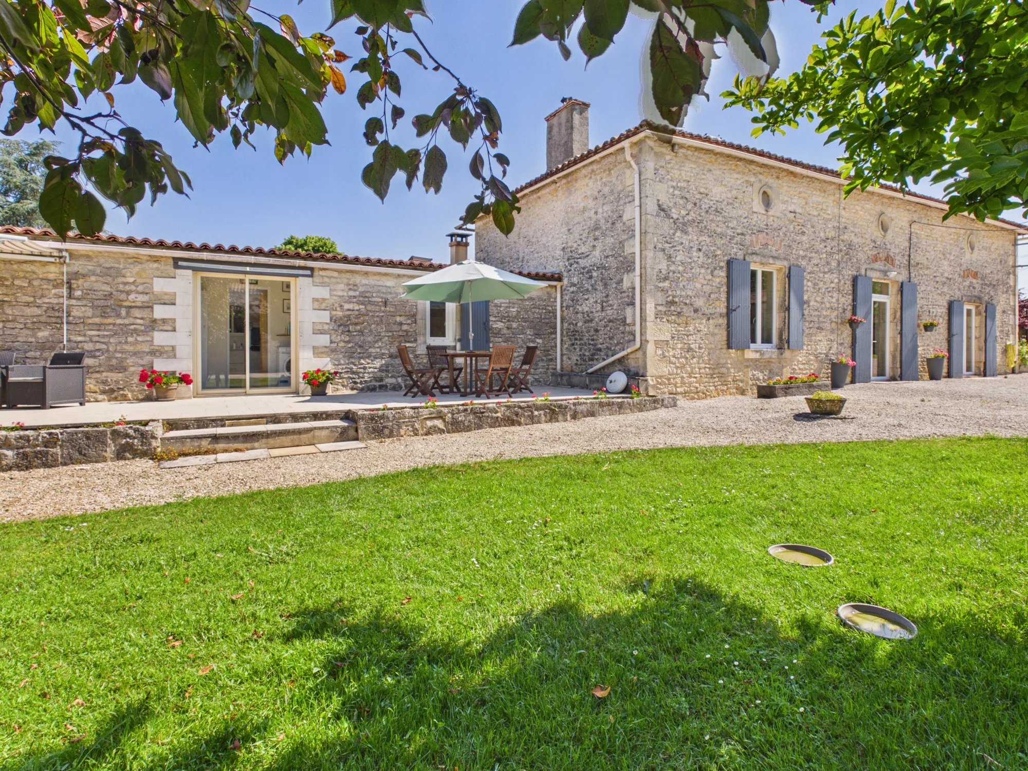 Stunning stone property with panoramic countryside views, pool and outbuildings, Poitou-Charentes – France – BVI85963