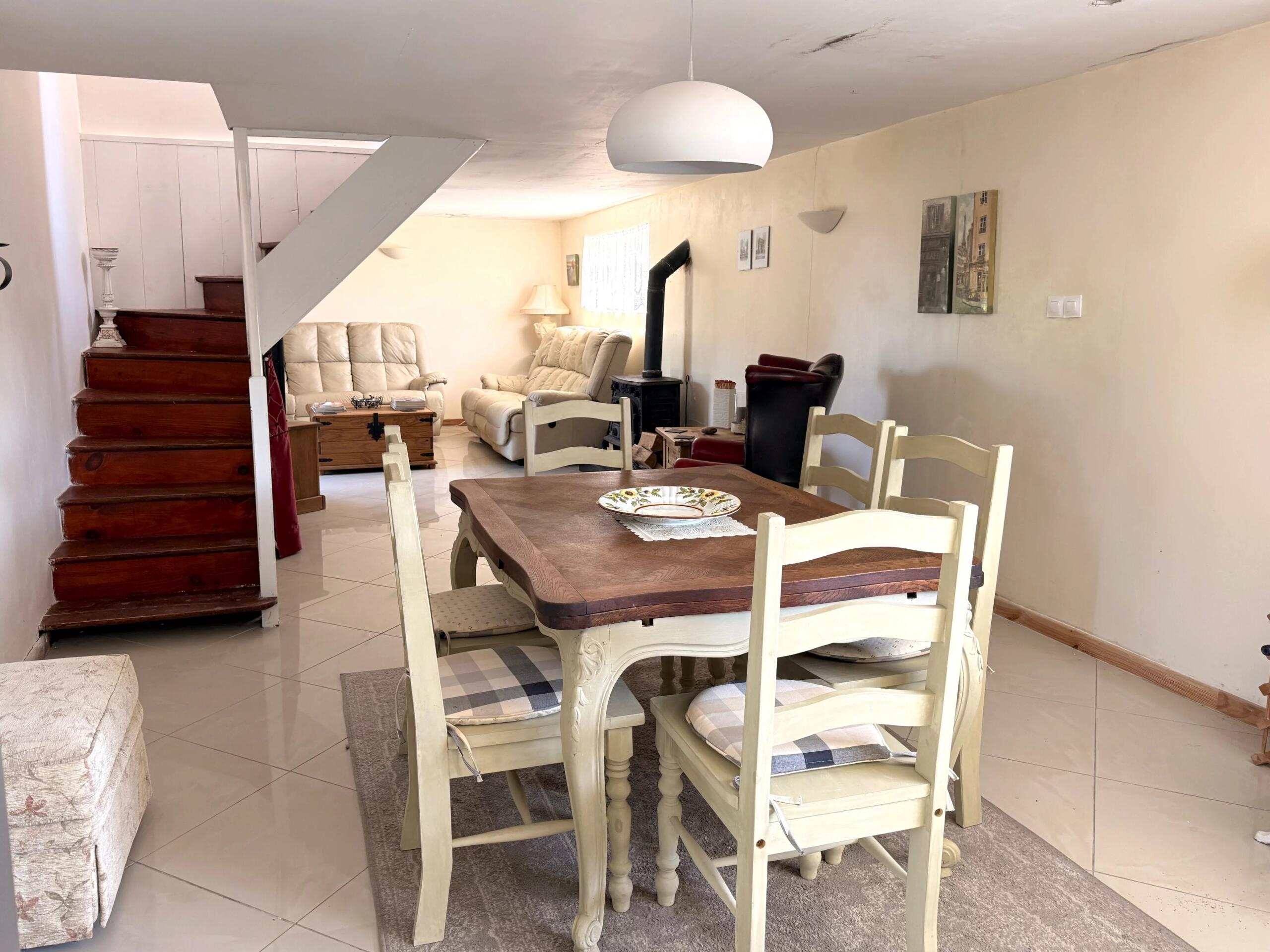 Detached Two Bedroom House Requiring Renovation Close to Saint-Junien Centre, Limousin – France – BVI84179