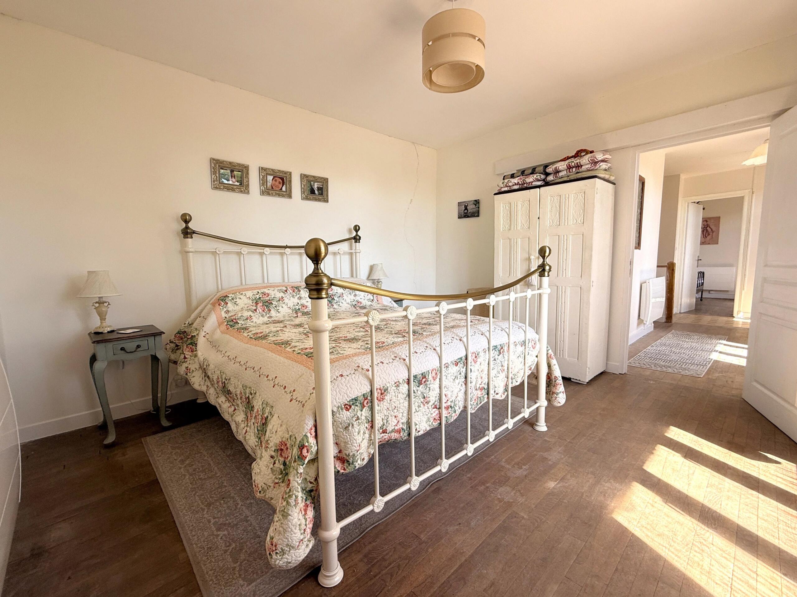 Detached Two Bedroom House Requiring Renovation Close to Saint-Junien Centre, Limousin – France – BVI84179