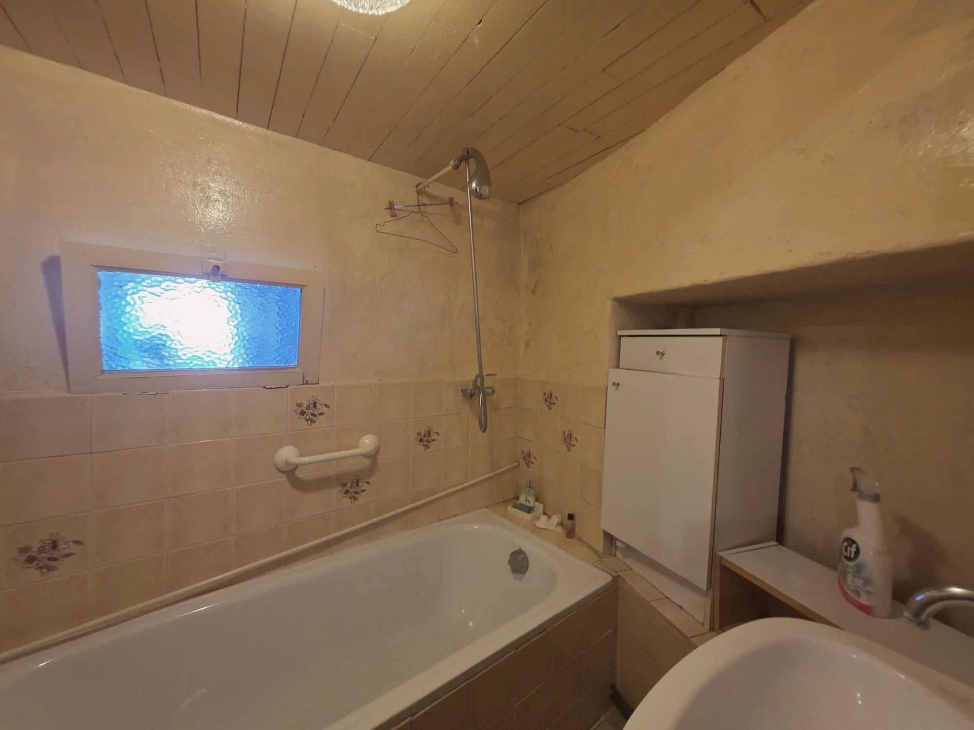Charming village house with great potential, Aquitaine – France – BVI85673