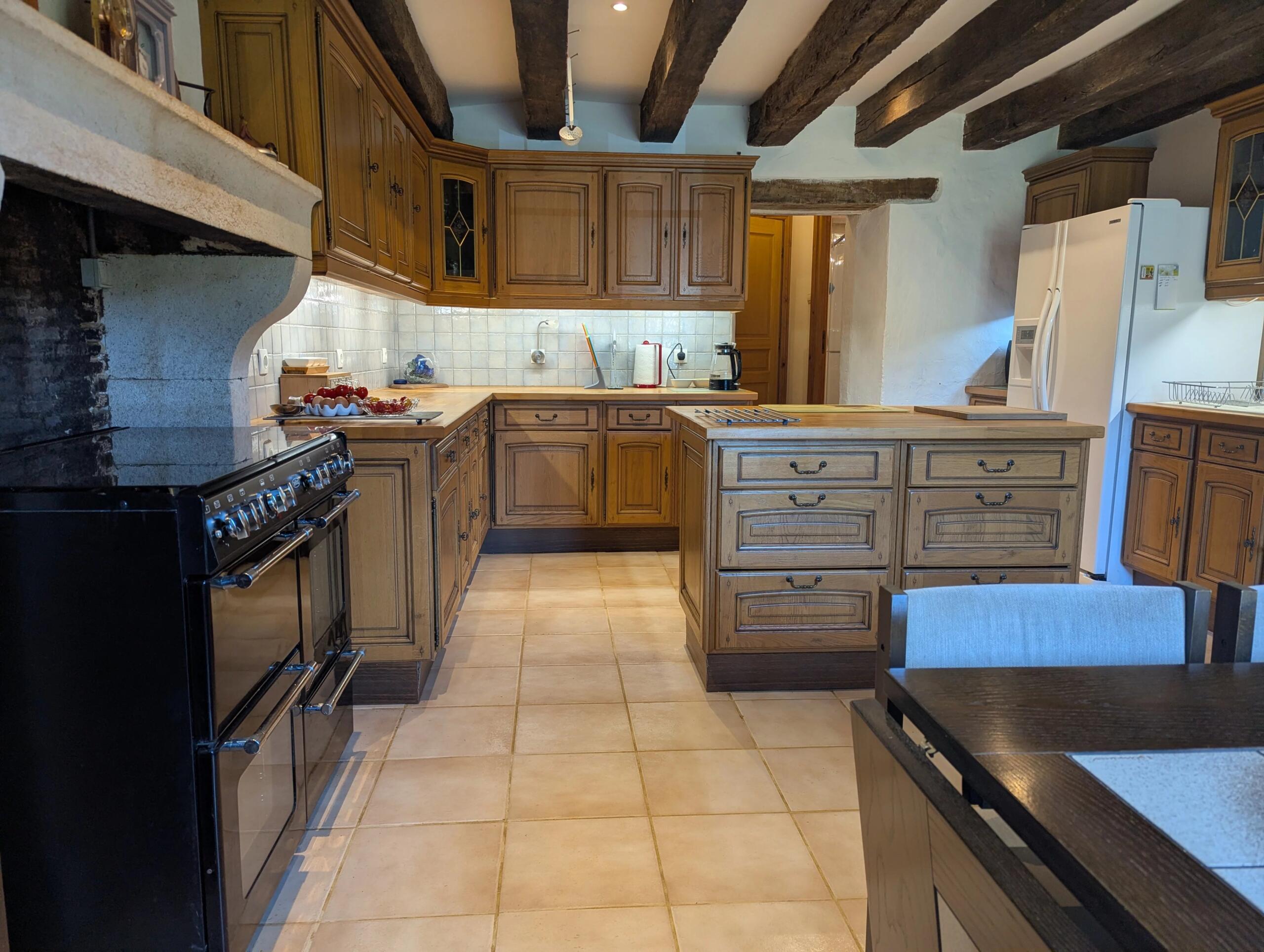 Beautiful 3-bedroom longère with additional guest annex, Centre – France – BVI85794