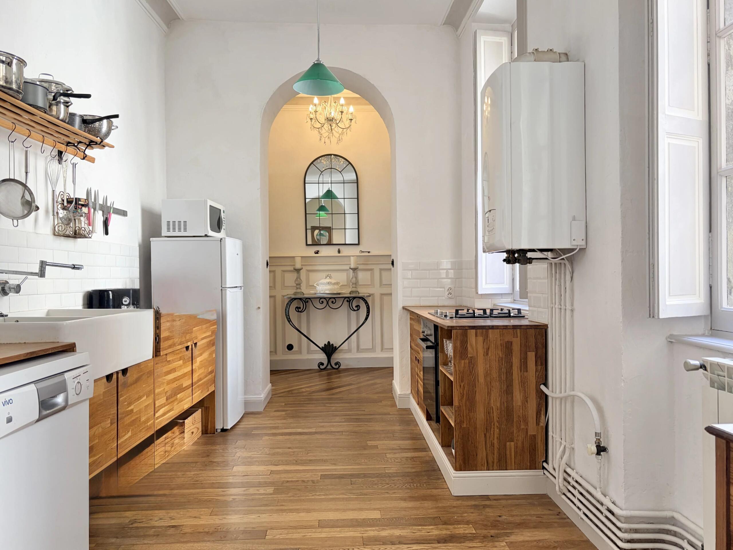Location, Location, Location – In the Heart of Carcassonne, Languedoc-Roussillon – France – BVI85422