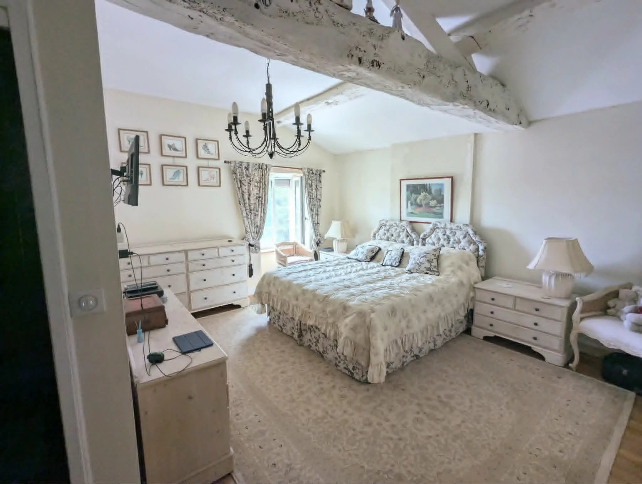 Beautiful house with pool and lovely gardens, Pays de la Loire – France – BVI86043