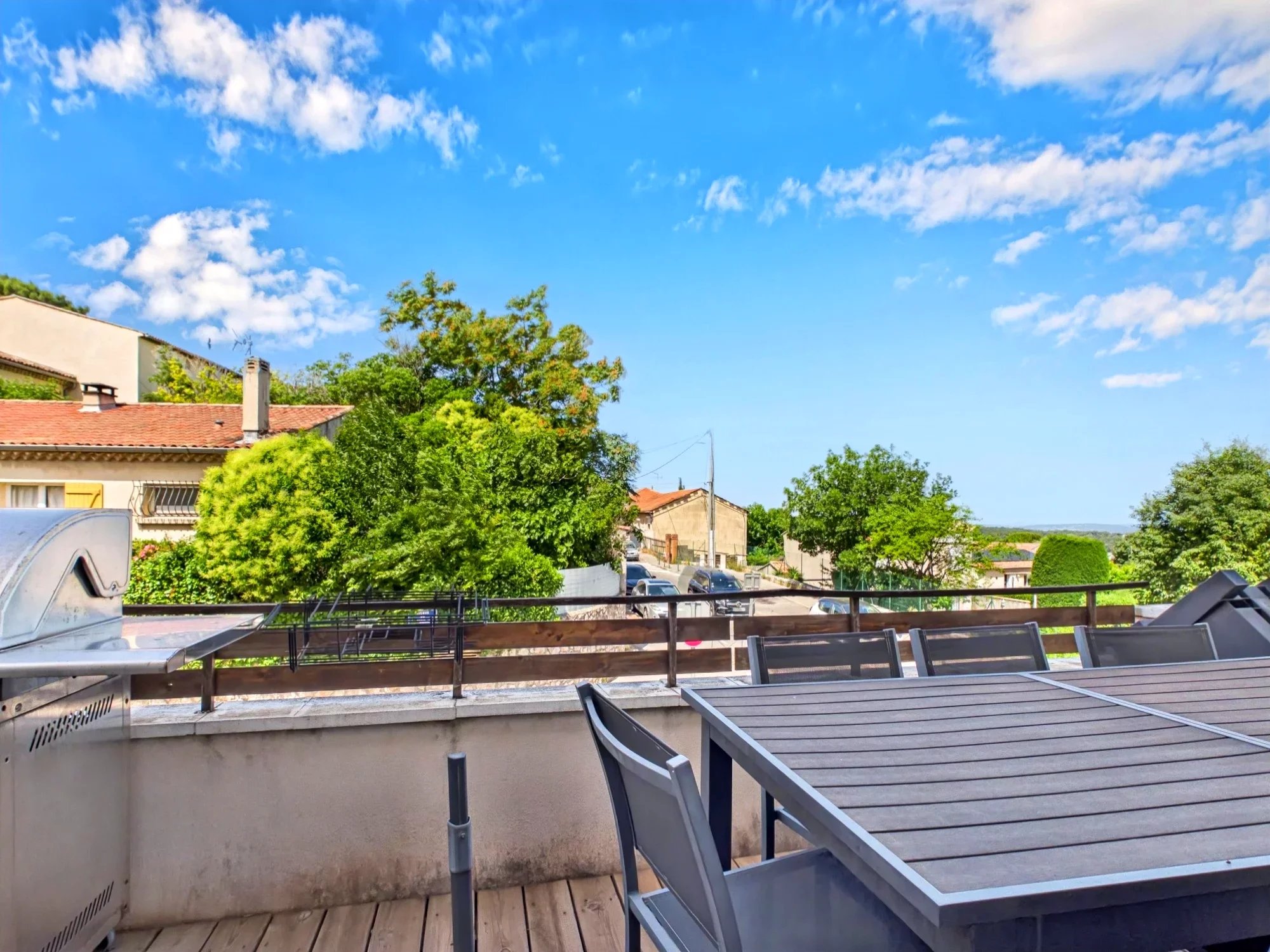 Renovated townhouse with terrace, garage and independent studio, Provence-Alpes-Côte d’Azur – France – BVI86082