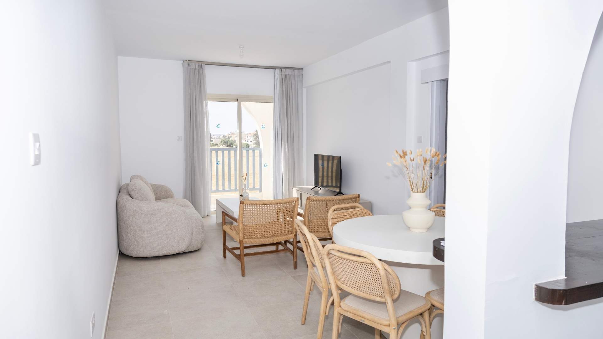 2 bedroom Apartments / Penthouses in Kato Paphos, Paphos, Cyprus – A-B11-211-PG