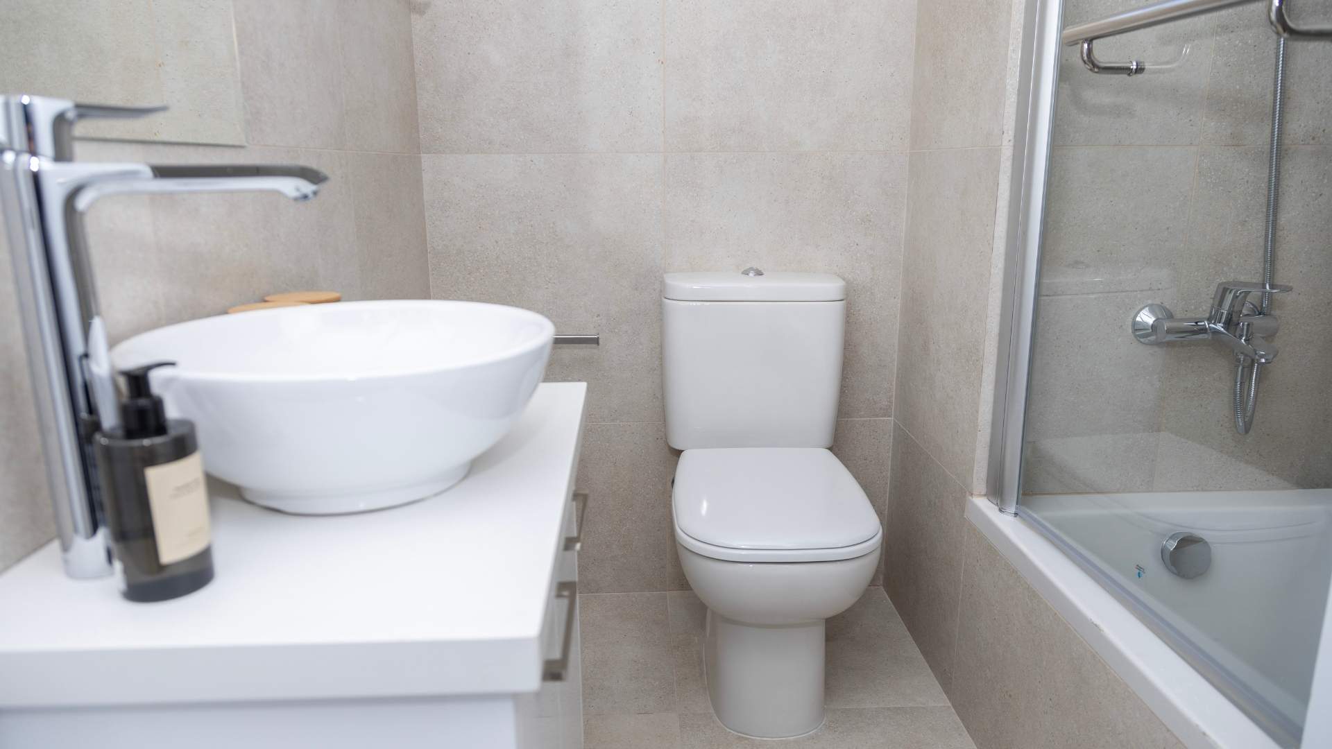 2 bedroom Apartments / Penthouses in Kato Paphos, Paphos, Cyprus – A-B11-211-PG