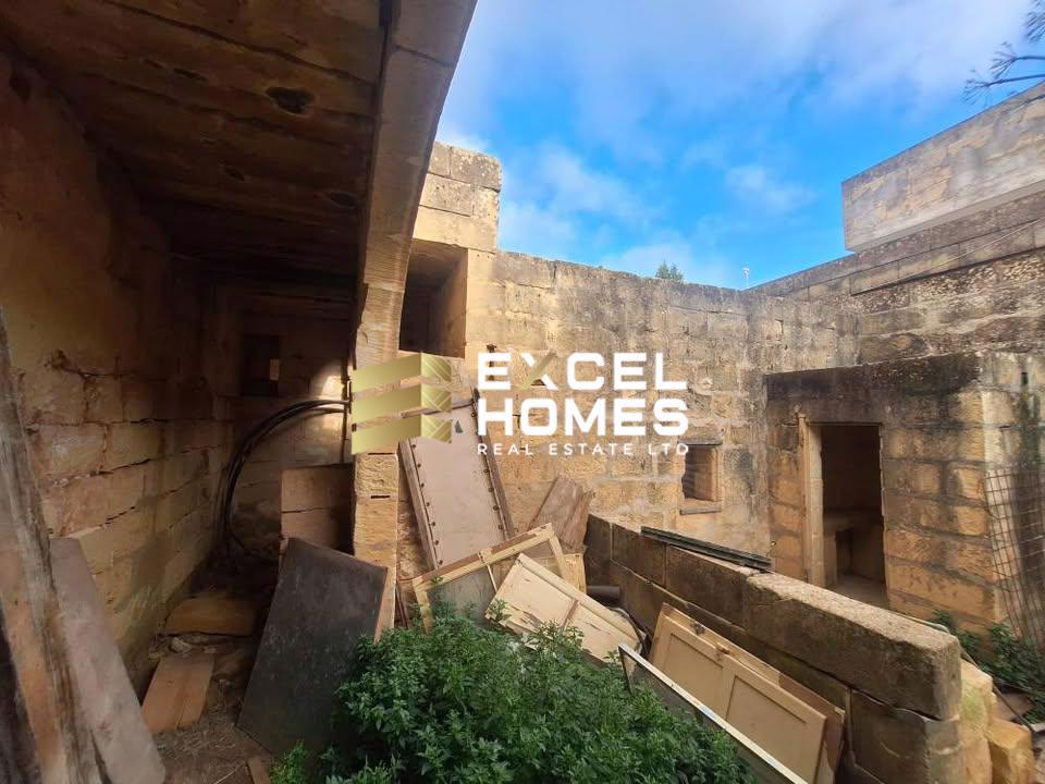 4 bedroom Farmhouse in Nadur, Malta – 68827