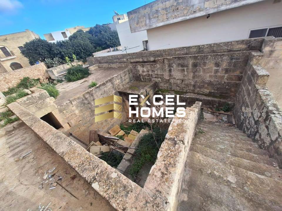 4 bedroom Farmhouse in Nadur, Malta – 68827