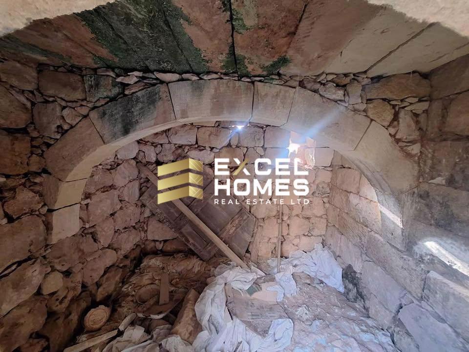 4 bedroom Farmhouse in Nadur, Malta – 68827