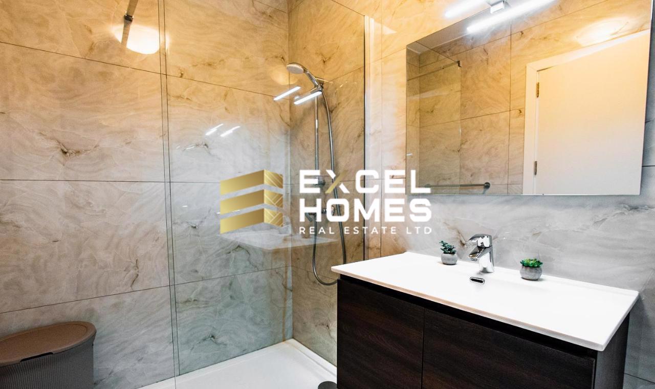 4 bedroom Penthouse in St Julians, Malta – 68796