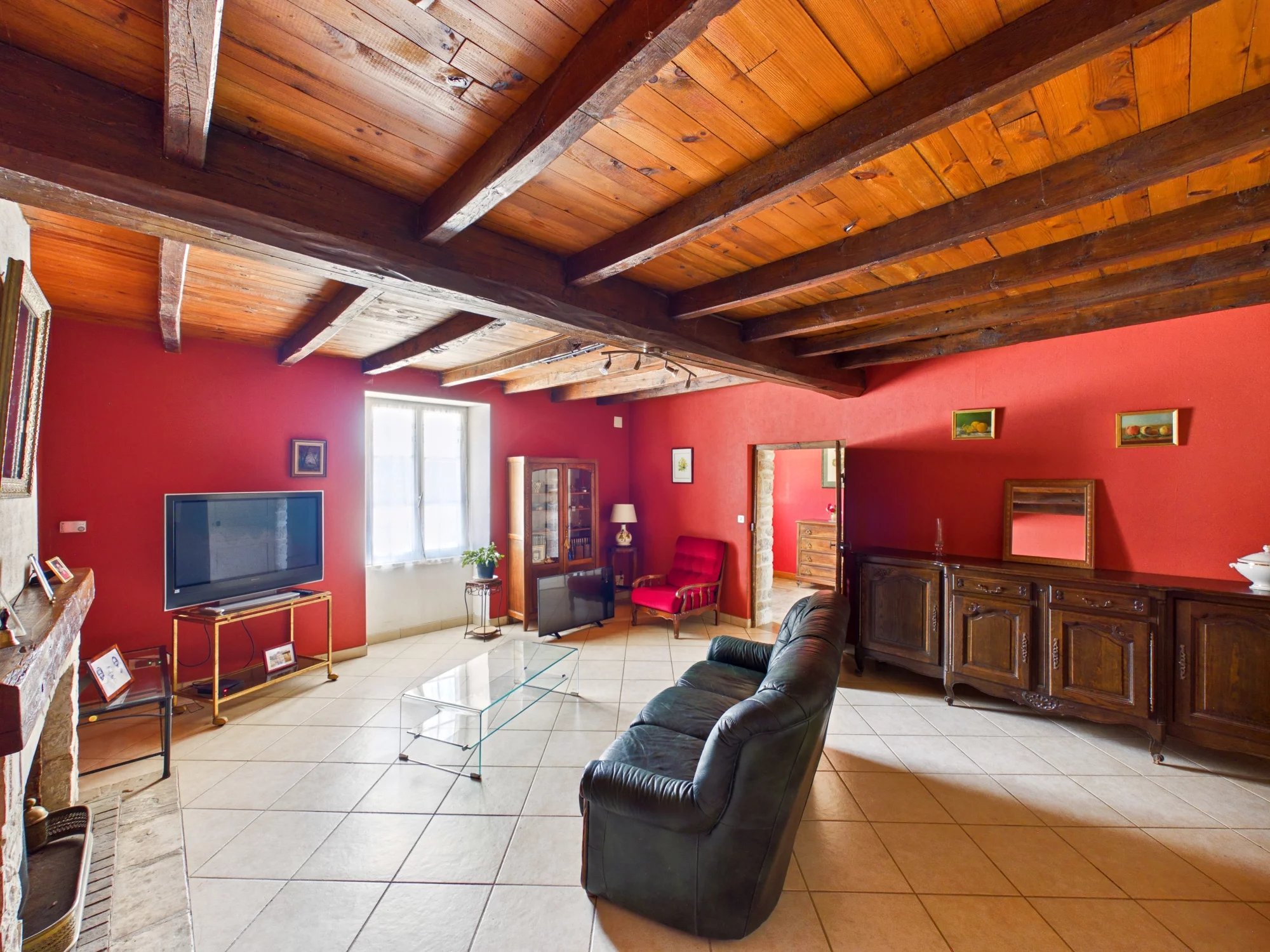 Exceptional Character Property with Separate Apartment, Potential Gîte, Garages and Large Hangar, Poitou-Charentes – France – BVI85873