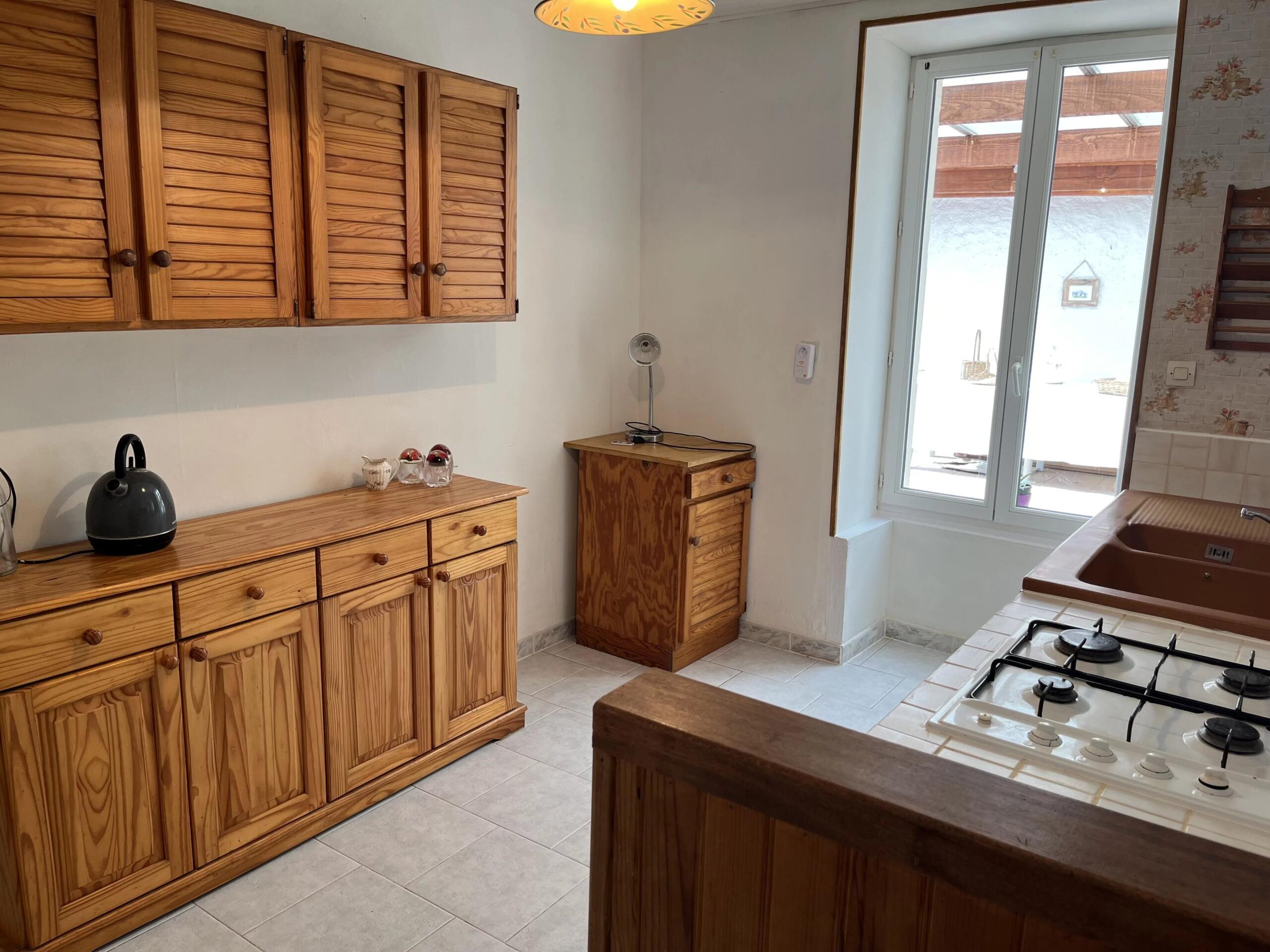 A quirky Hamlet property close to shops and amenities, Poitou-Charentes – France – BVI86201