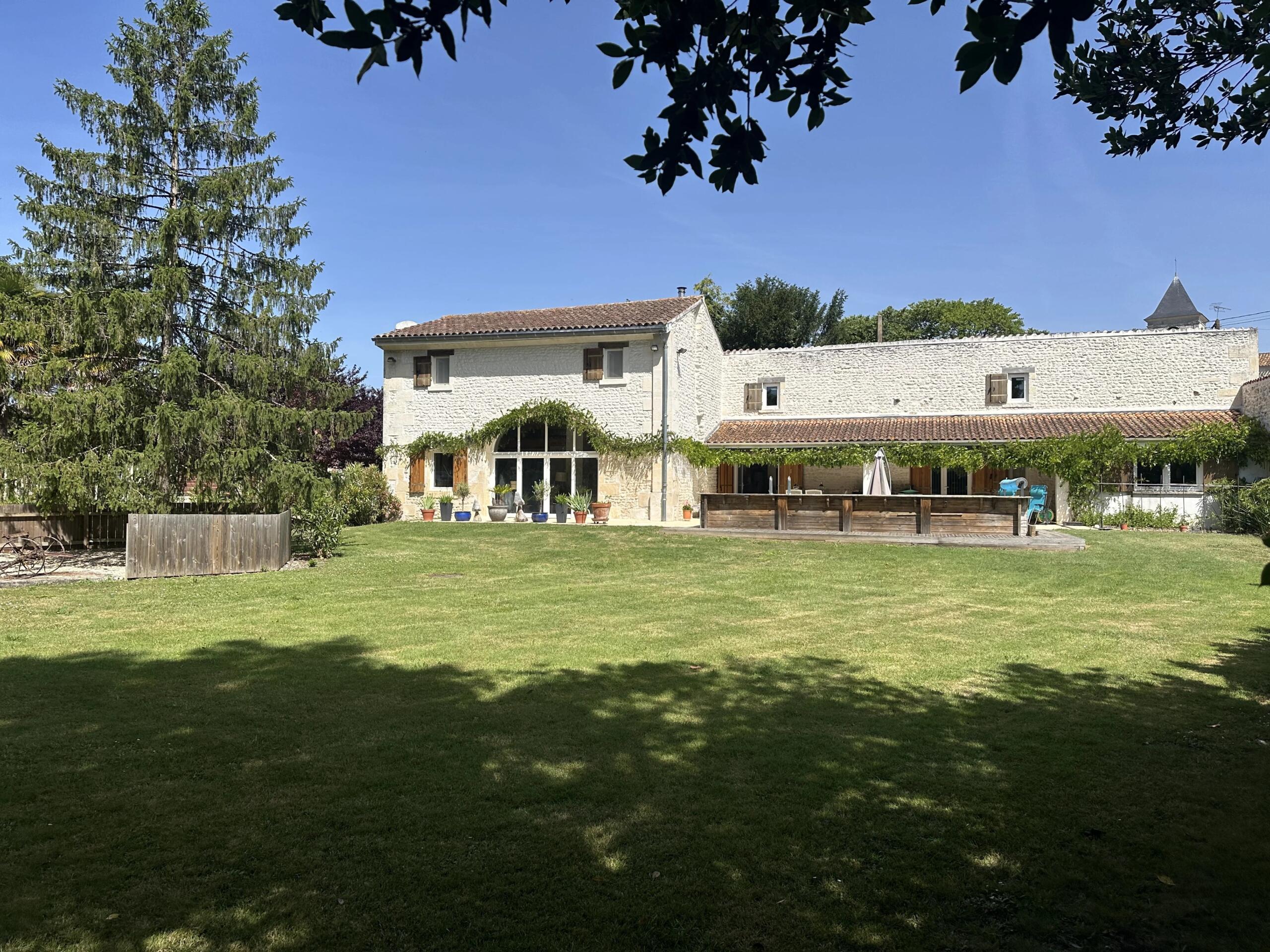 Beautifully Presented 4 Bed Village House and Barn, Poitou-Charentes – France – BVI86050