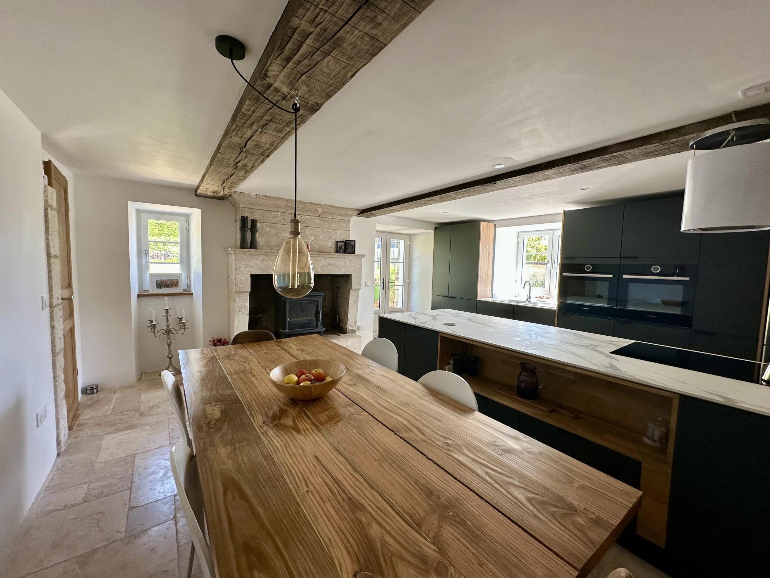 Stylish renovated country home with swimming pool and separate barn, Poitou-Charentes – France – BVI85217