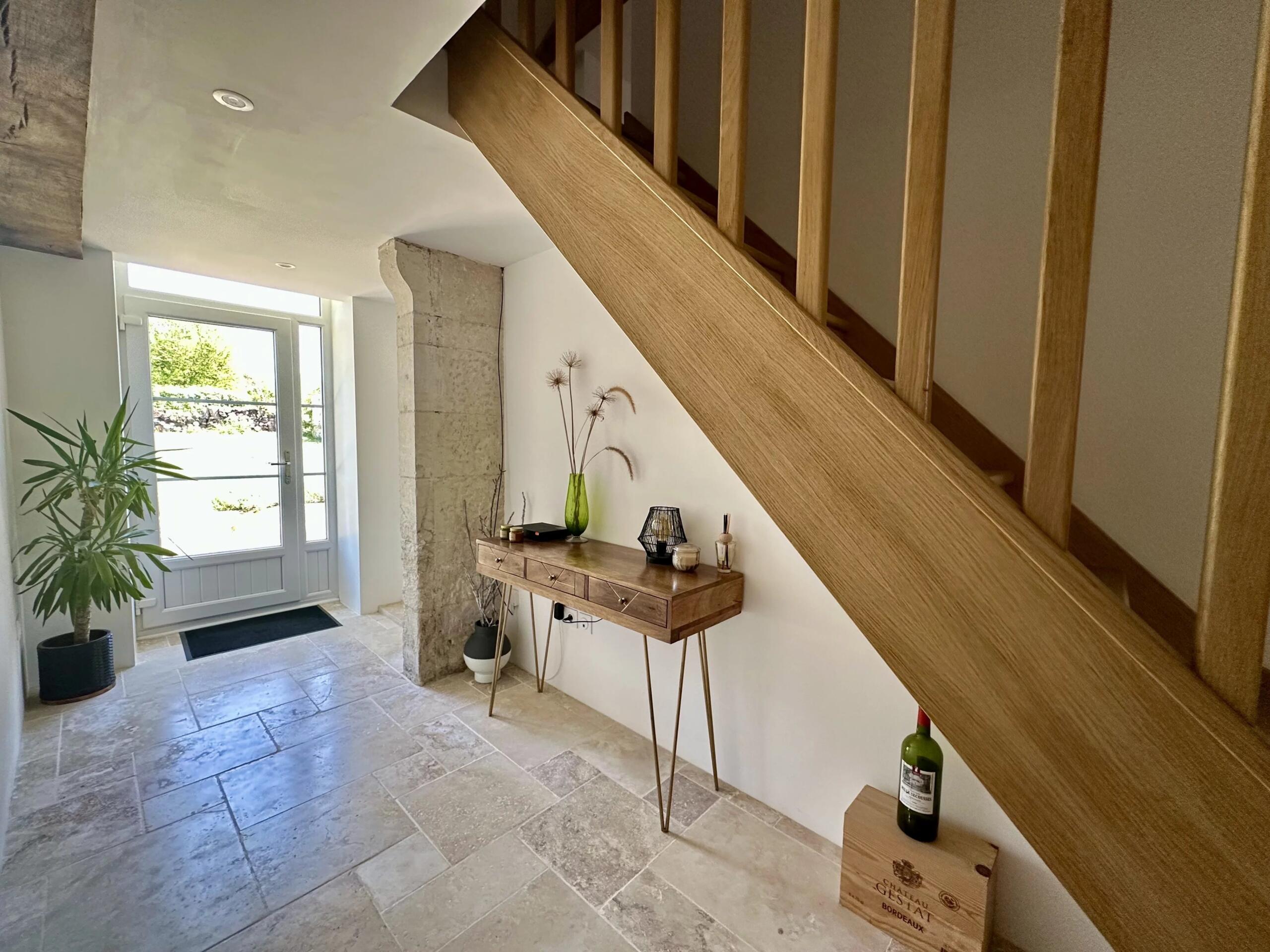 Stylish renovated country home with swimming pool and separate barn, Poitou-Charentes – France – BVI85217