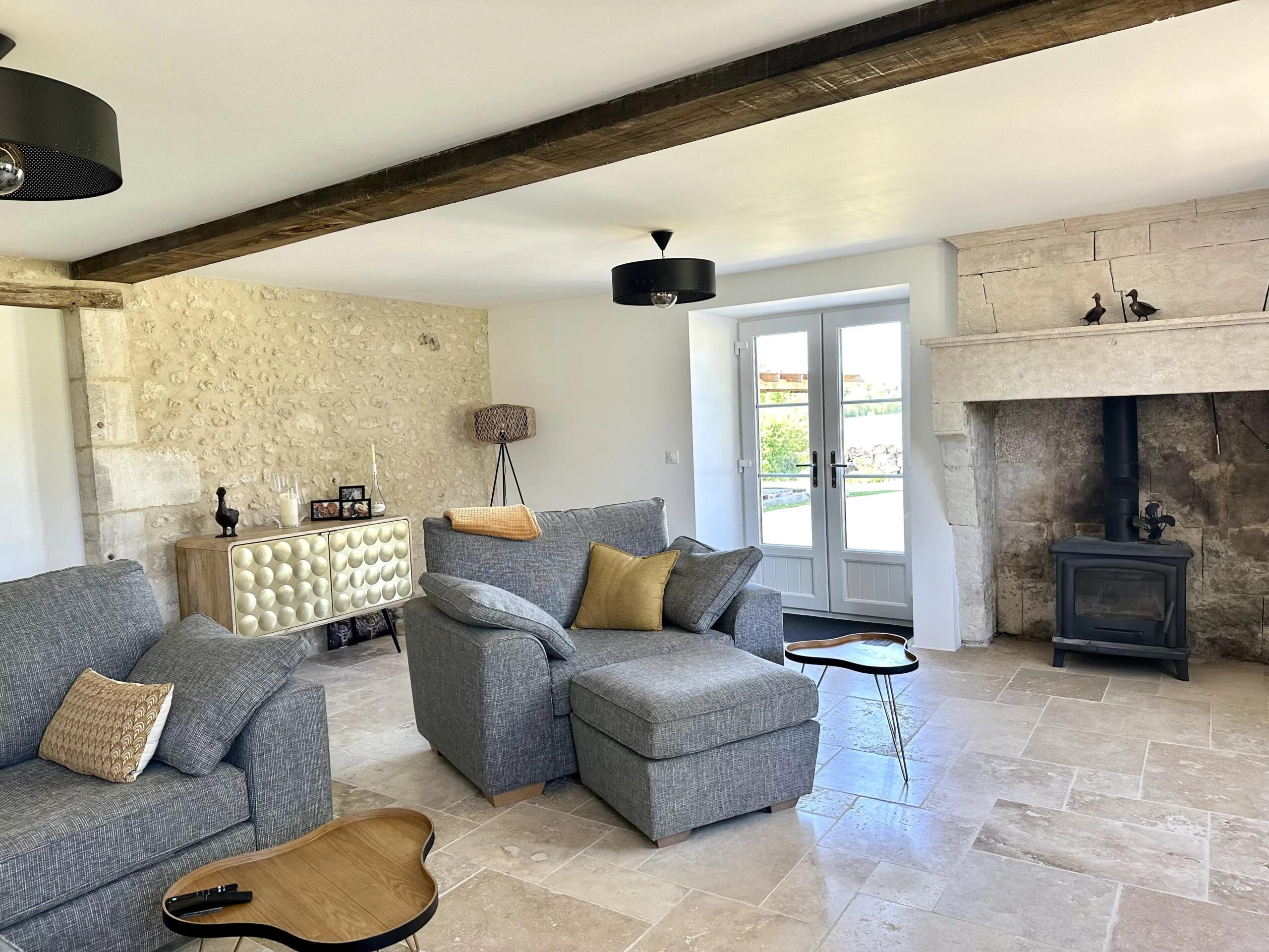 Stylish renovated country home with swimming pool and separate barn, Poitou-Charentes – France – BVI85217