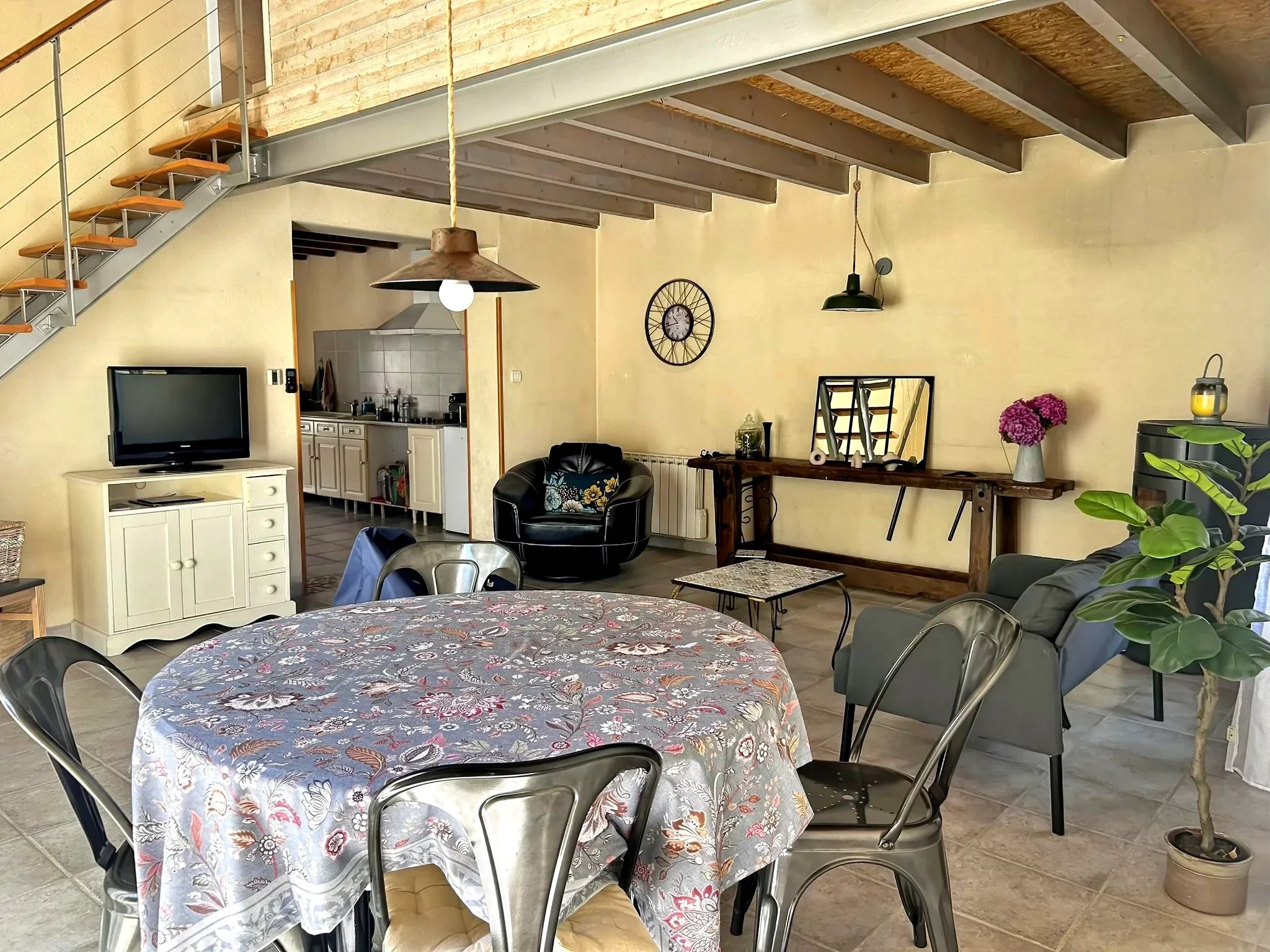Charming Renovated Stone Cottage Just Minutes from Duras, Aquitaine – France – BVI83524