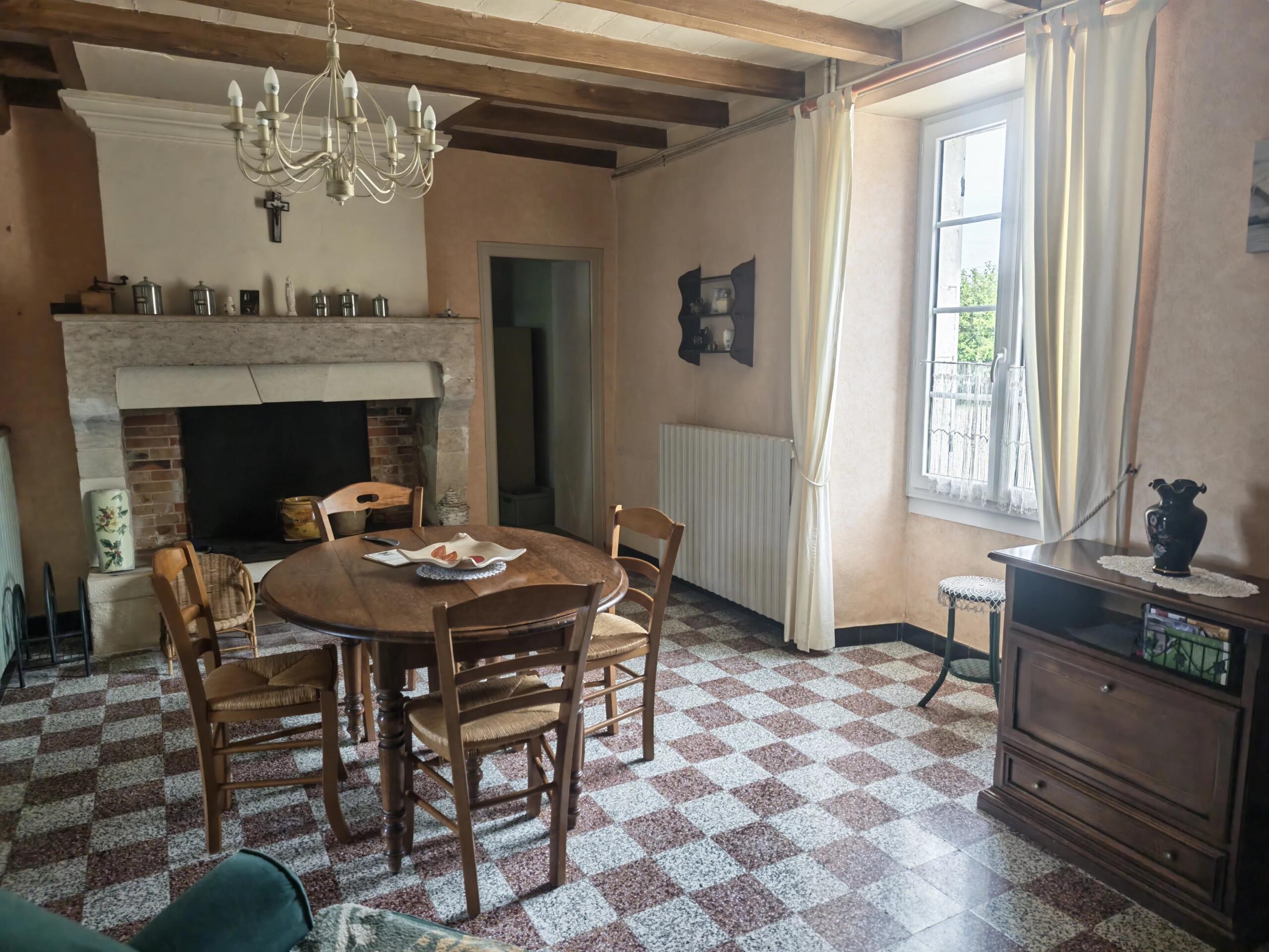 Beautiful character property in St Quentin de Chalais, Poitou-Charentes – France – BVI84745