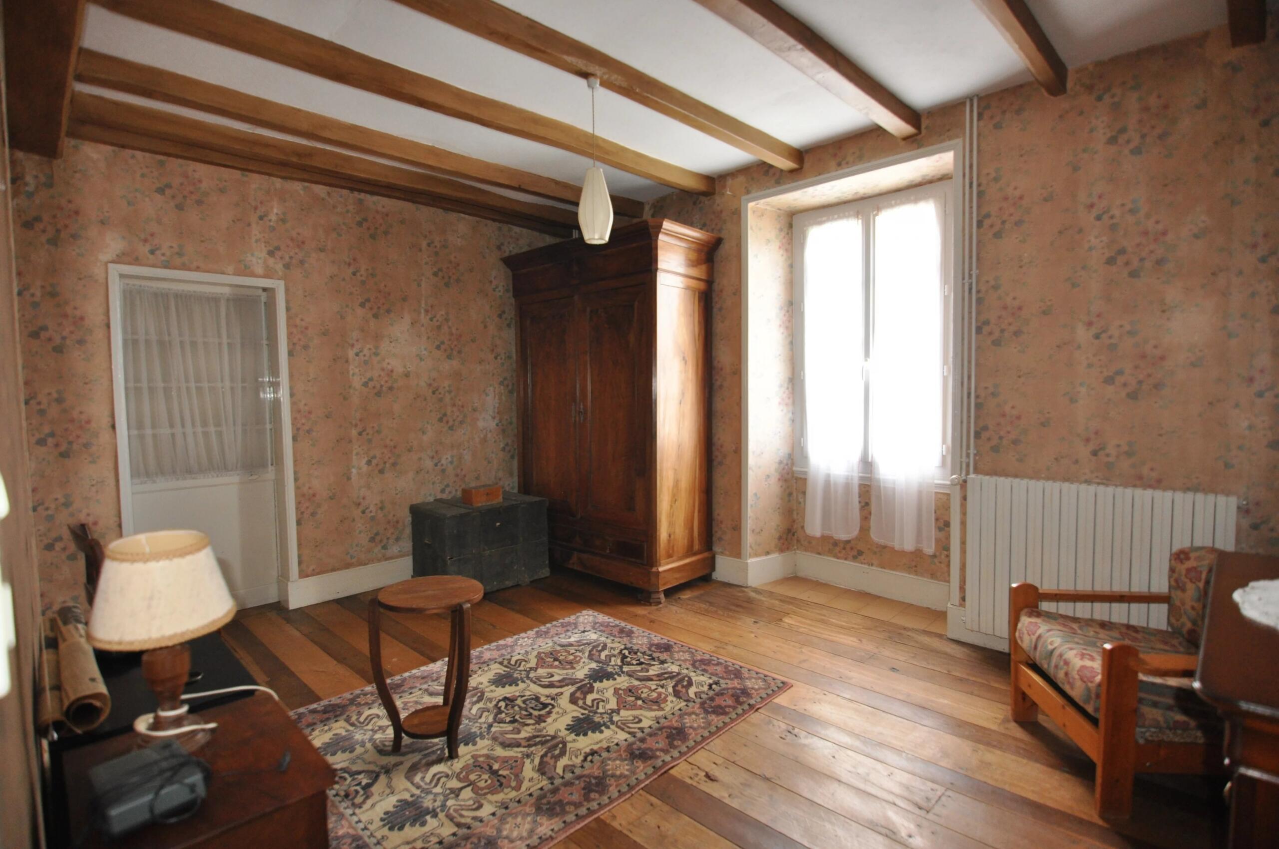 Beautiful character property in St Quentin de Chalais, Poitou-Charentes – France – BVI84745
