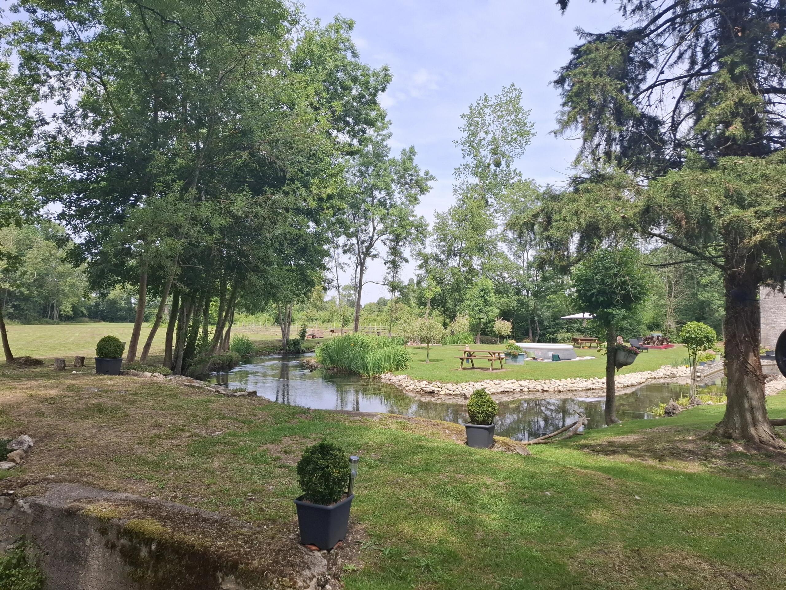 Perfectly presented riverside guest house, with character mill, in stunning location close to town, Poitou-Charentes – France – BVI85916