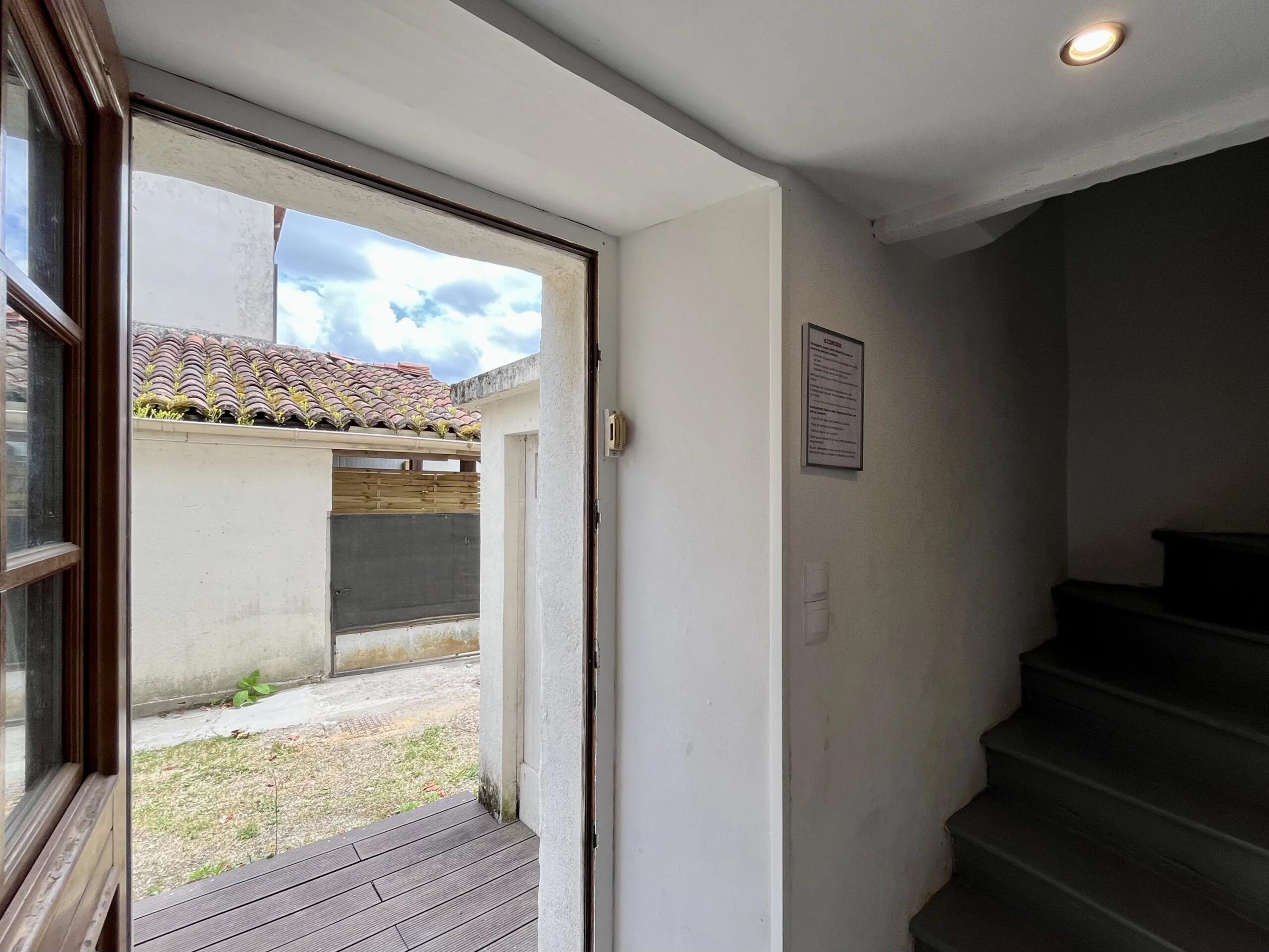 Excellent condition two bedroom house in Aubeterre-sur-Dronne, Champagne-Ardenne – France – BVI85885