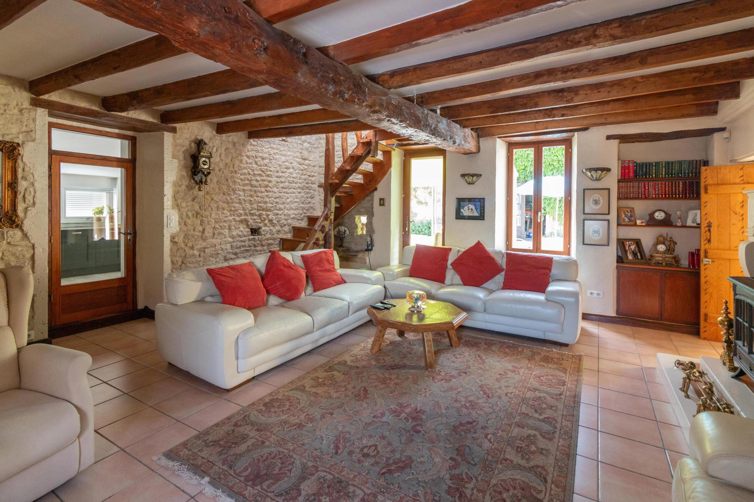 Lovely views from this charming house, Poitou-Charentes – France – BVI85904