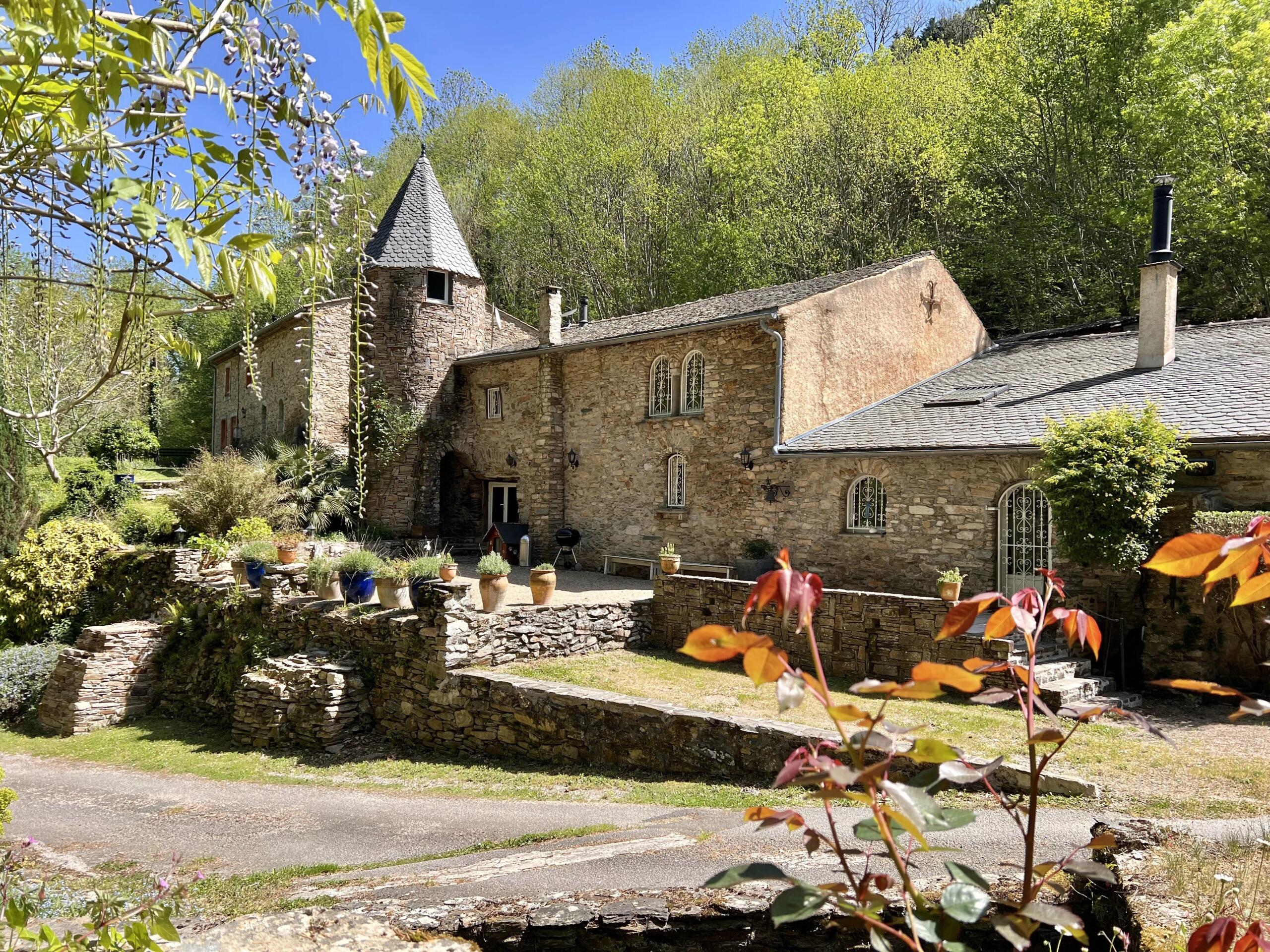 Secluded Nature Estate in the Montagne Noire with Waterfalls and Forests, Midi-Pyrénées – France – BVI84665