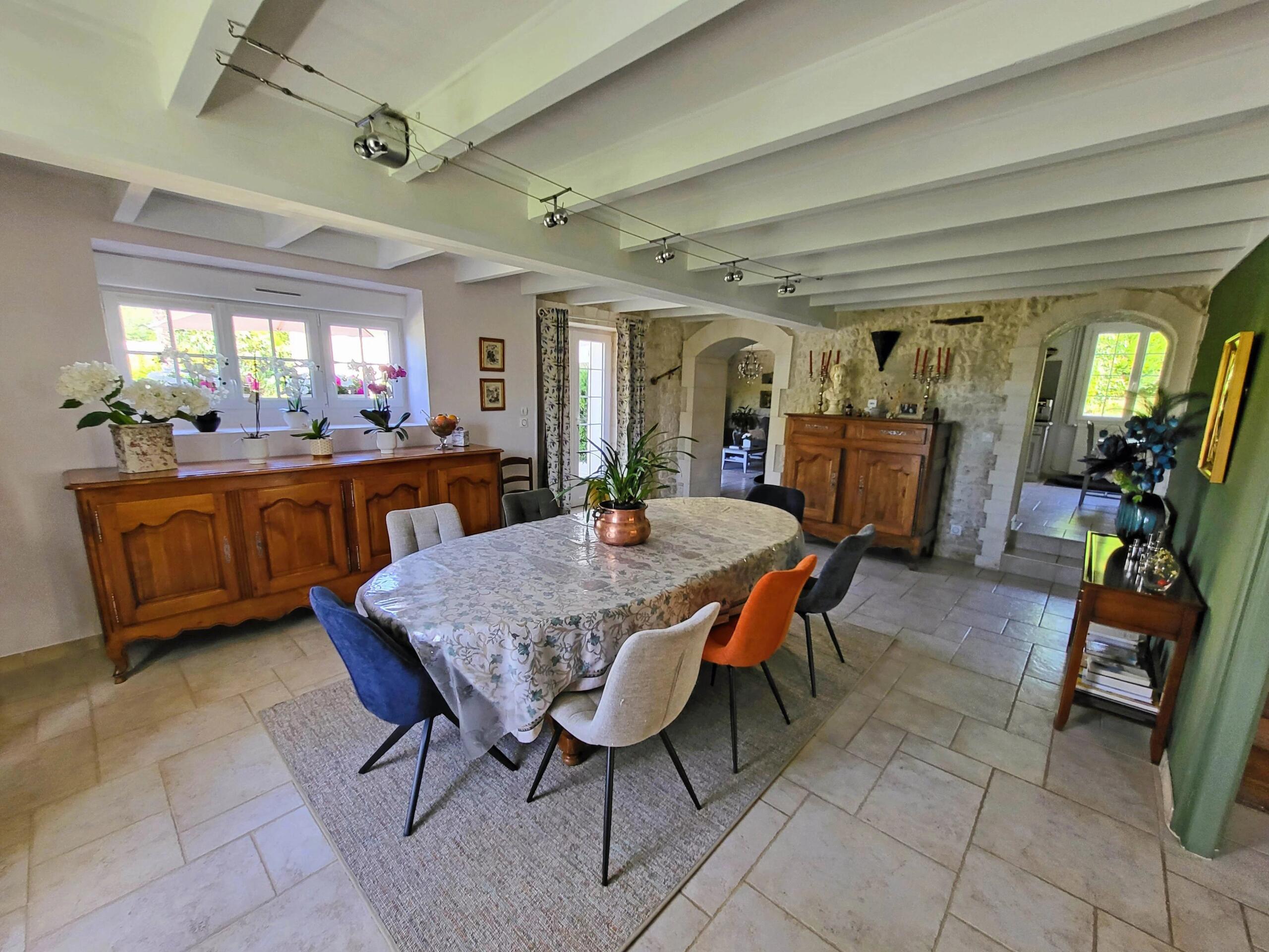 Very pretty stone, 4-bedroom, family home, with pool and large, secure barn., Aquitaine – France – BVI85412