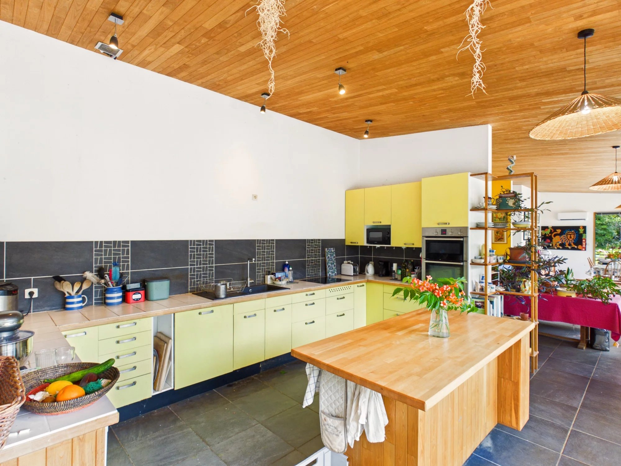 Architect designed 3 bedroom villa with land, Aquitaine – France – BVI85749