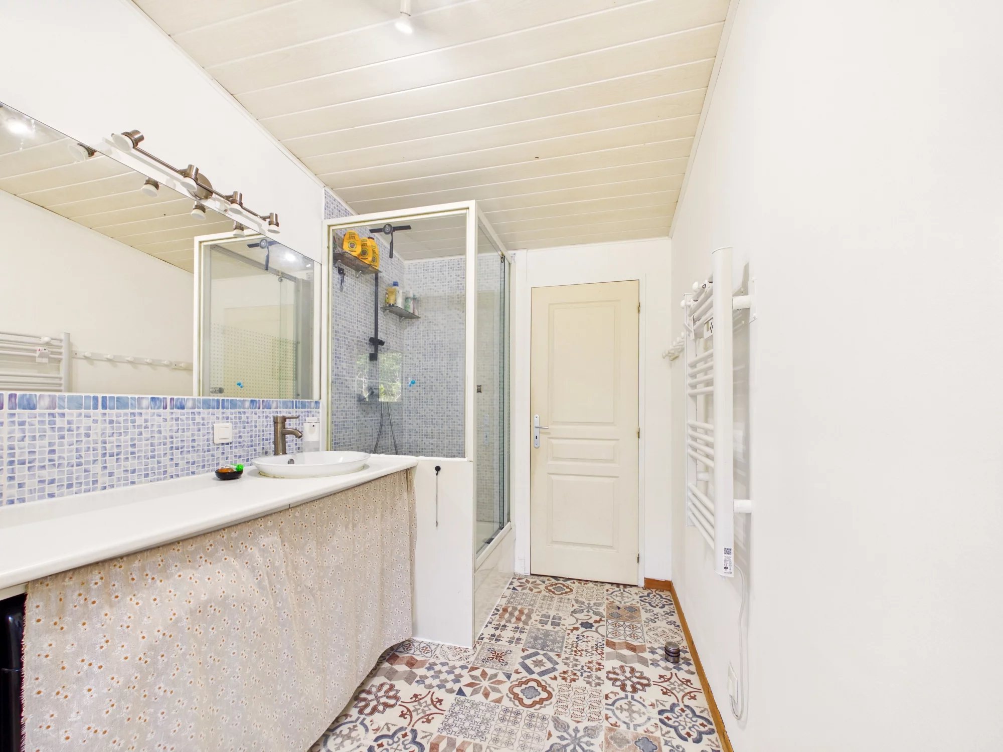 Large one-level 4 bedroom house in exceptional natural surroundings, Aquitaine – France – BVI85790