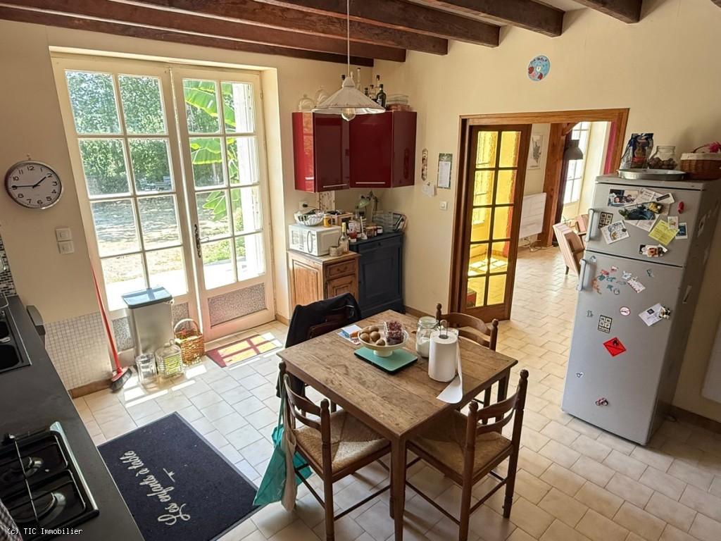5 bedroom House in Nanteuil-En-Vallee, Nanteuil-En-Vallée, France – r7508