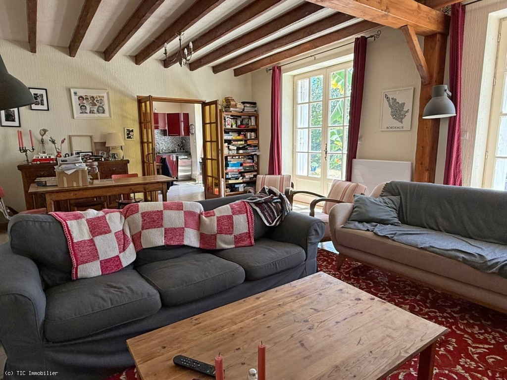 5 bedroom House in Nanteuil-En-Vallee, Nanteuil-En-Vallée, France – r7508